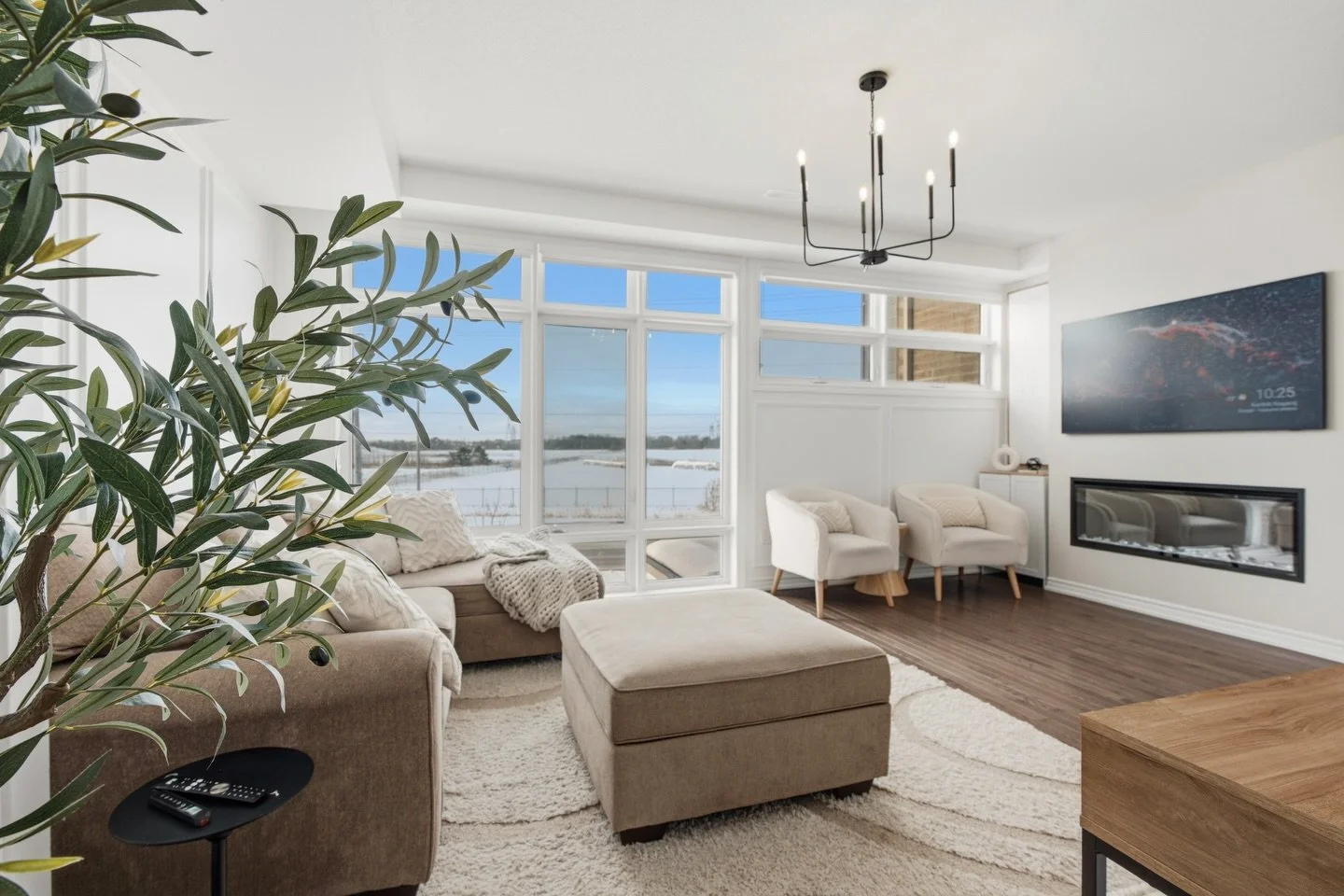 Real Estate Media www.clickonemedia.com
Lease Photos $110 | Listing $165
Photos &amp; Floor Plans $250

Former Realtor Providing You With Consistent, Stress Free, Reliable Solutions for Your Listings.

&bull; Lease Photos
&bull; Listing Photos
&bull;