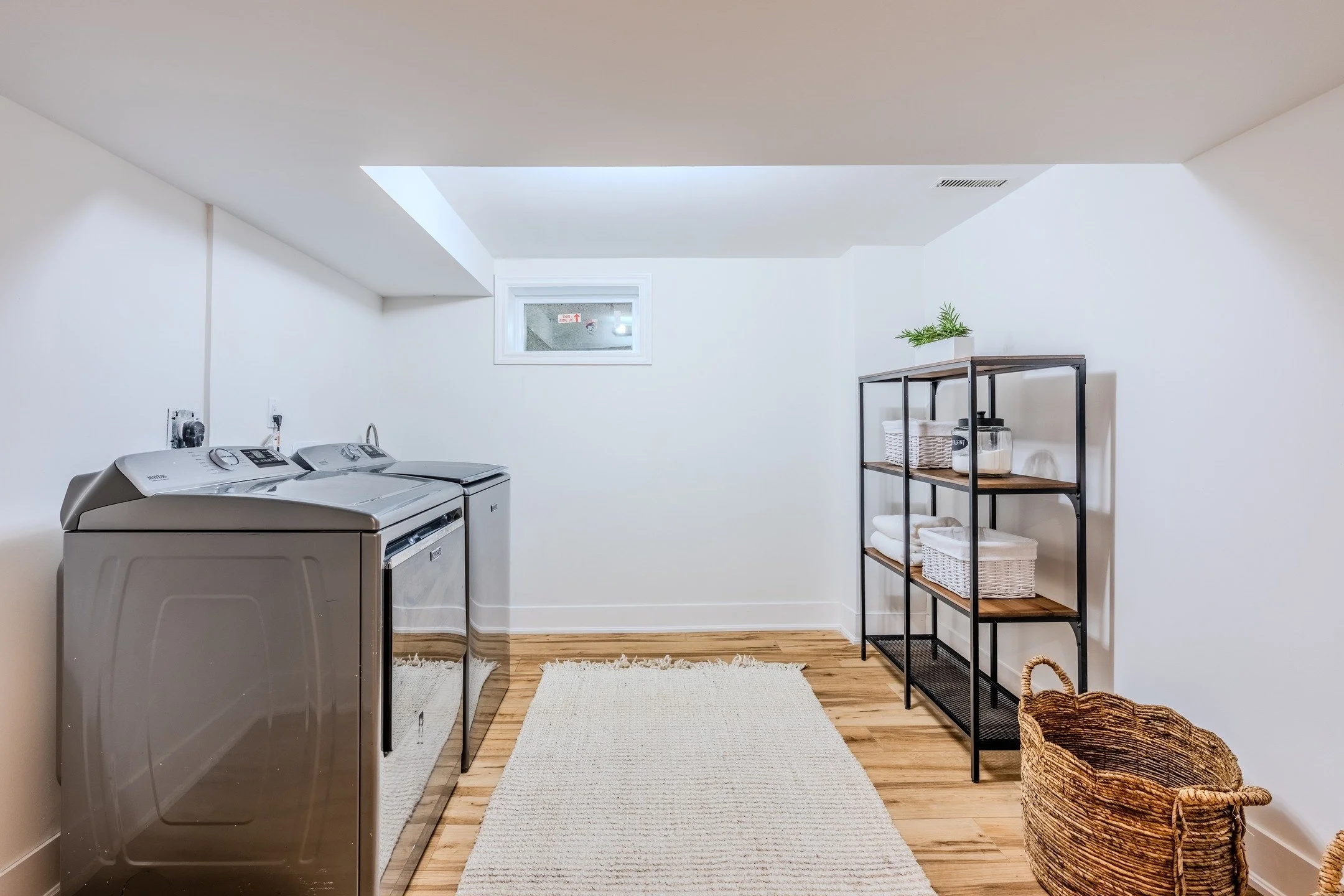 I have available Spots for Friday &amp; The Weekend, Book Your Real Estate Photography at www.clickonemedia.com 

Lease Photos $110 | Listing Photos $165

Former Realtor Providing You With Consistent, Stress Free, Reliable Solutions for Your Listings