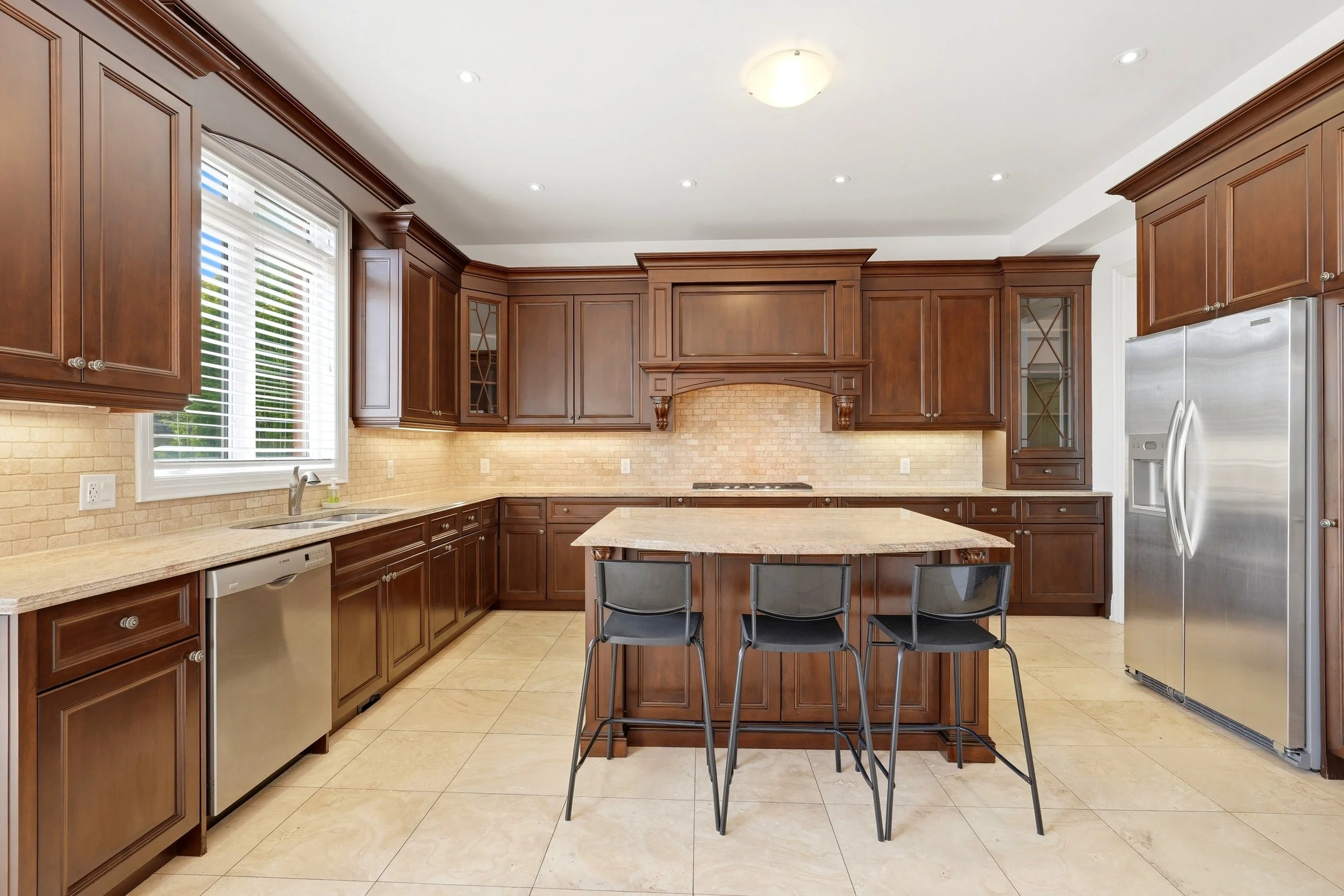 Real Estate Photography www.clickonemedia.com 
Lease Photos $125 | Listing Photos $165

Former Realtor Providing You With Consistent, Stress Free, Reliable Solutions for Your Listings.

&bull; Lease Photos
&bull; Listing Photos
&bull;&nbsp;Floor Plan