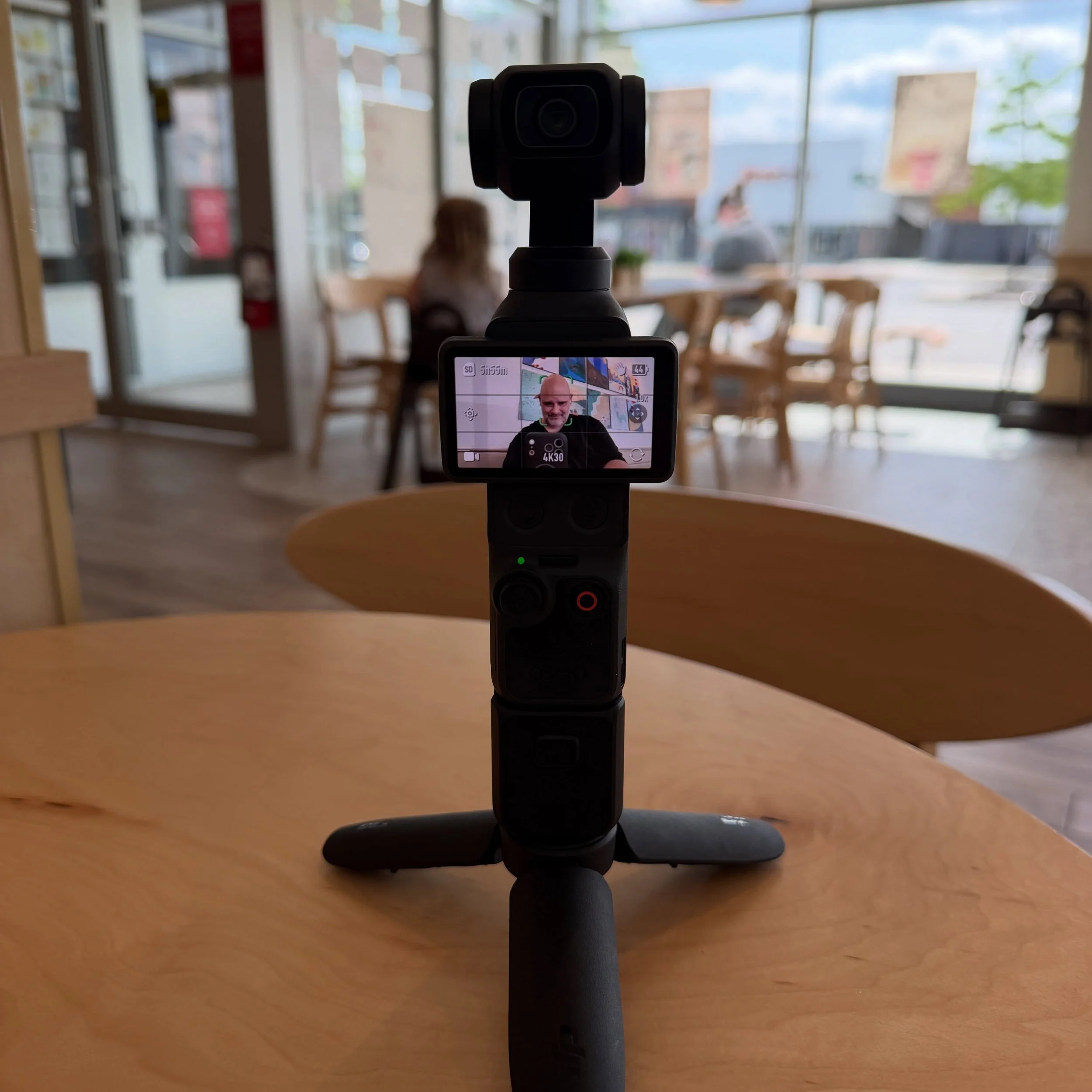 Today&rsquo;s Vlog Day 1 - Talking about what happened to my original podcast, burnout, my return, am I relaunching the podcast? What&rsquo;s the new channel about - Minimalism | Finance/Budget | Lifestyle Vlogs - My start right after my coffee, bage