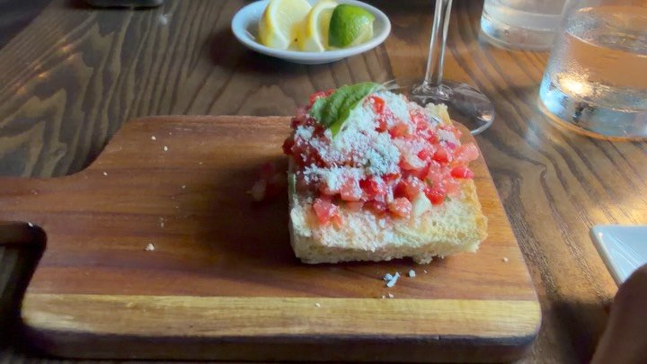 Weekends are made for #friends &amp; good #food