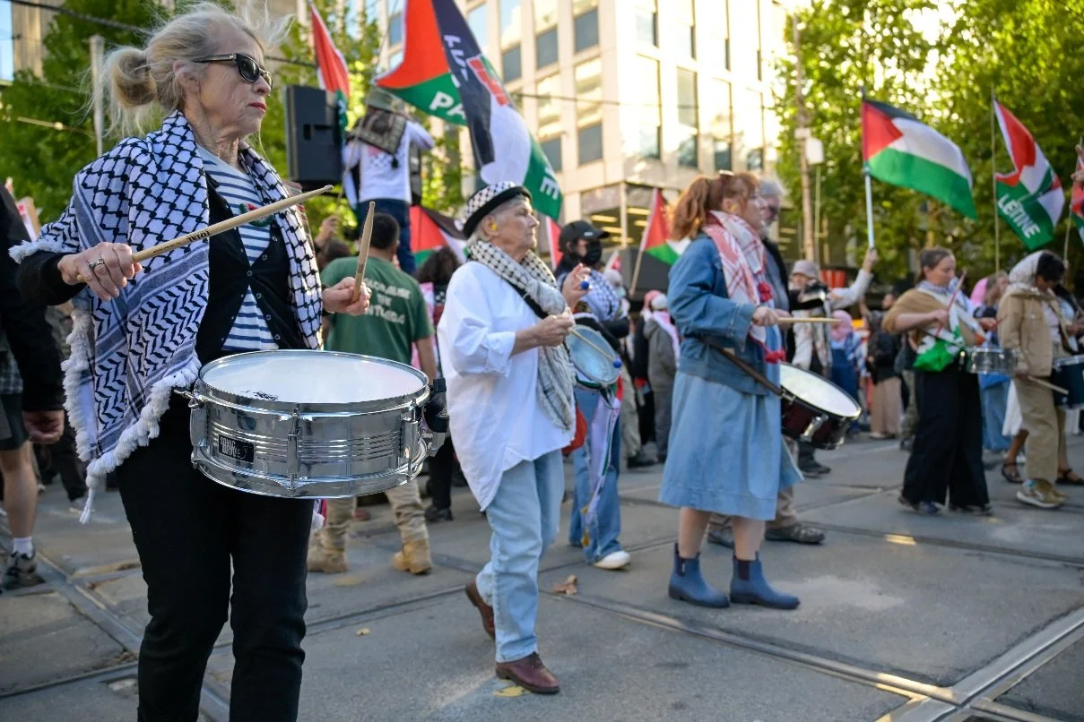 Documentary photograph taken during the Israeli President’s visit to Melbourne on 12 February, capturing protests in Southbank and the CBD, police security measures, and street-level tensions. | photo by Farhad Rajabali