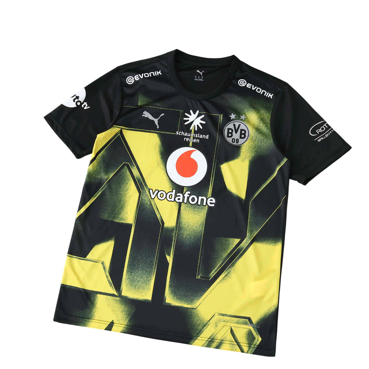 2526 season Borussia Dortmund Concept version Fan version