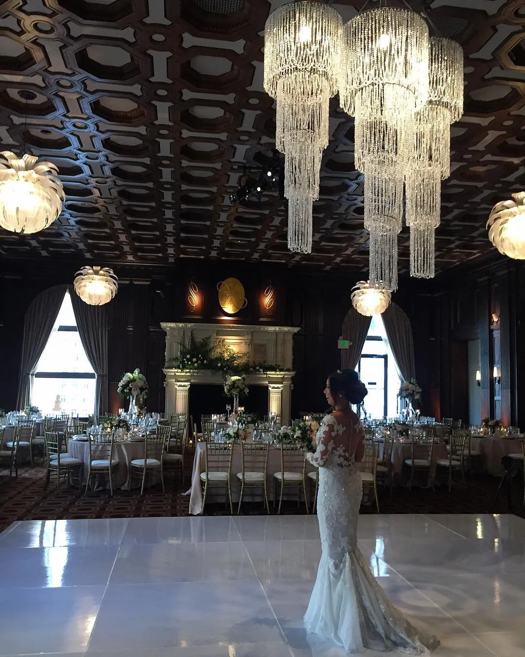 &ldquo;The difference between something good and something great is attention to detail.&rdquo; From gold sequin &amp; blush linens, gold rimmed goblets, pin spot lights to hundreds of candles &hellip; every little detailed matter to deliver Chau &am