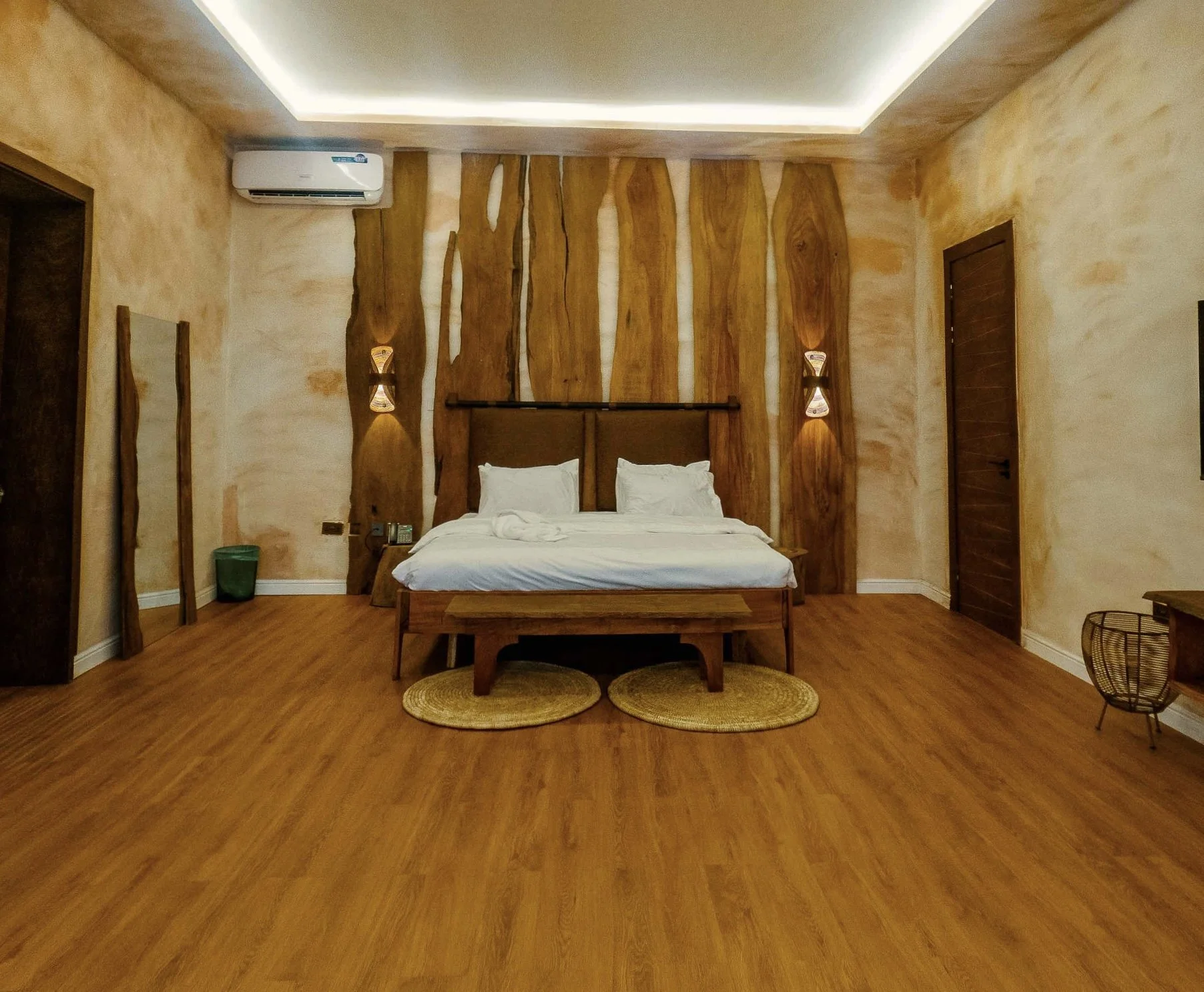 An image of the Float House.