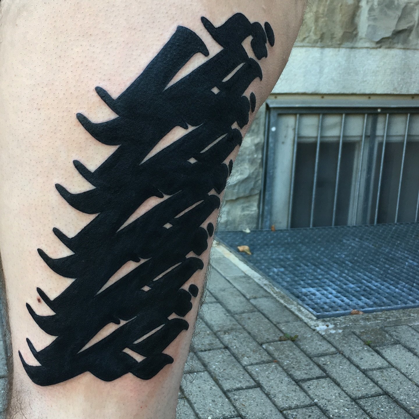 Repost of the first repetitive pattern I ever did in 2018.

Many people did it before and many people did it after and I&rsquo;m still willing to work on this kind of projects anytime you want. I have loads of time in the summer for all you nocturnal