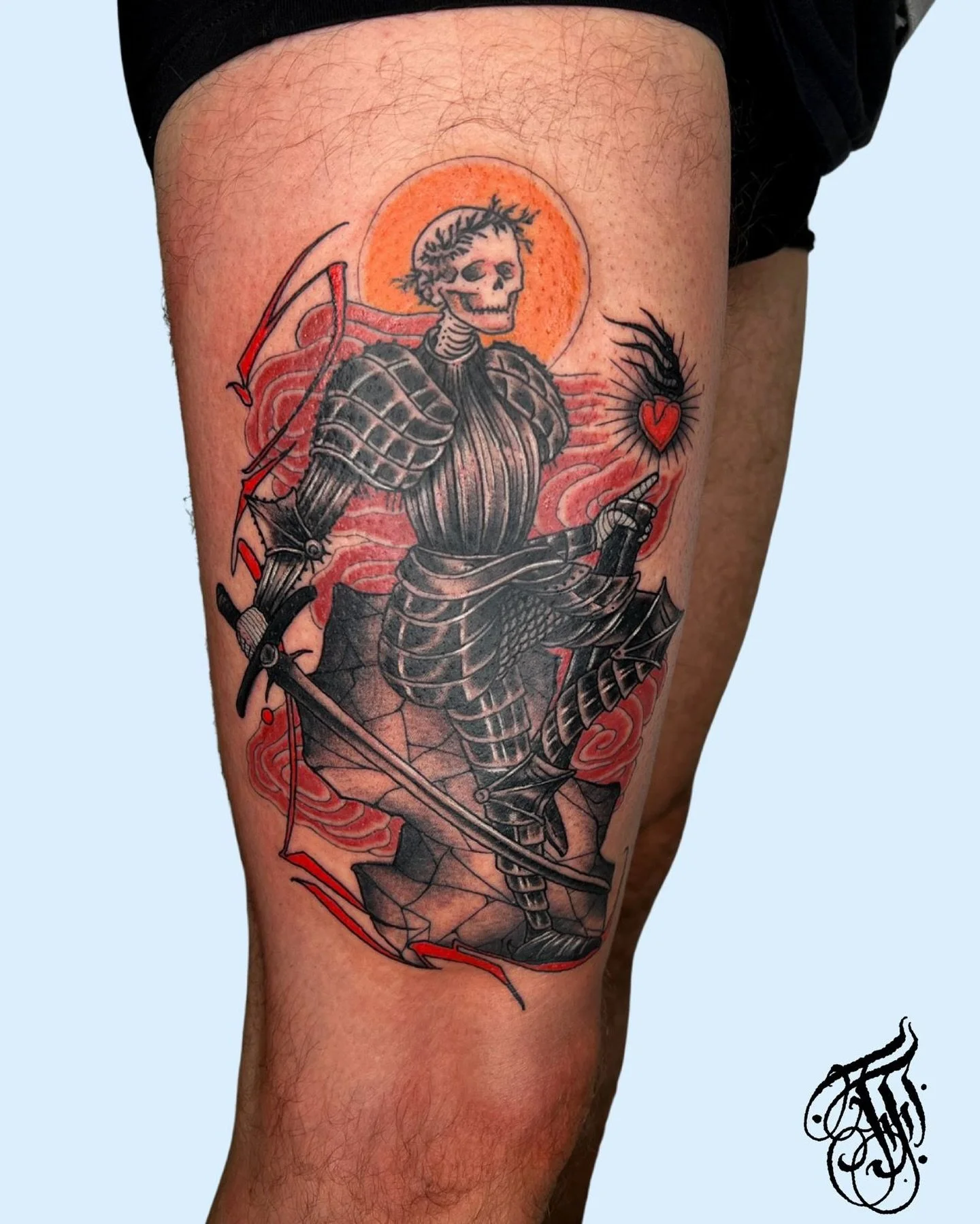 Tattoo done at the headquarters @earth_tattoo_brn 

Bern people (and around), write me. I have time fast and can take good care of your next projects with my 17 years of experience and the kilos of drawings that go with it. Flashes or custom, trad or