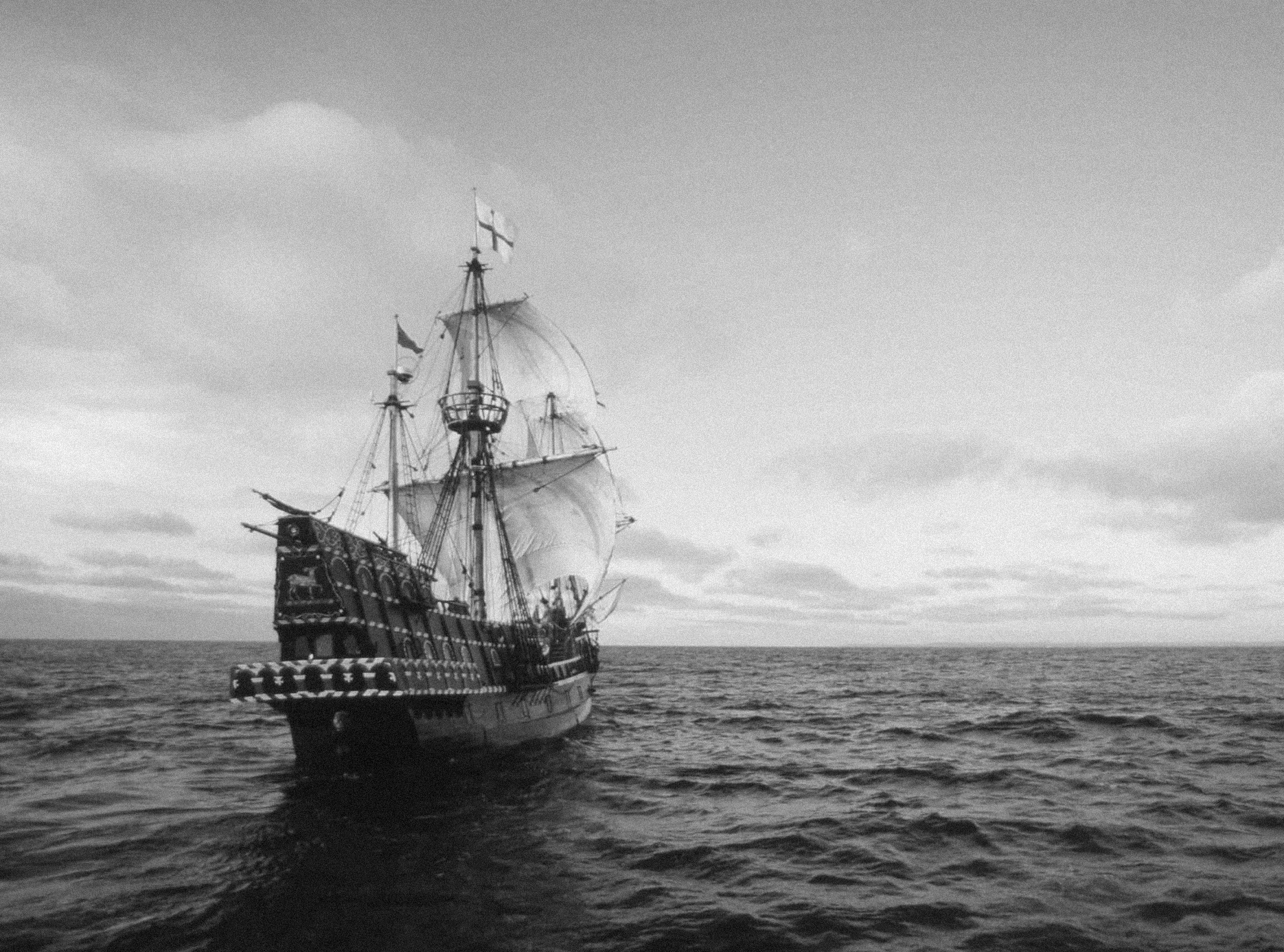 GOLDEN HINDE 37M