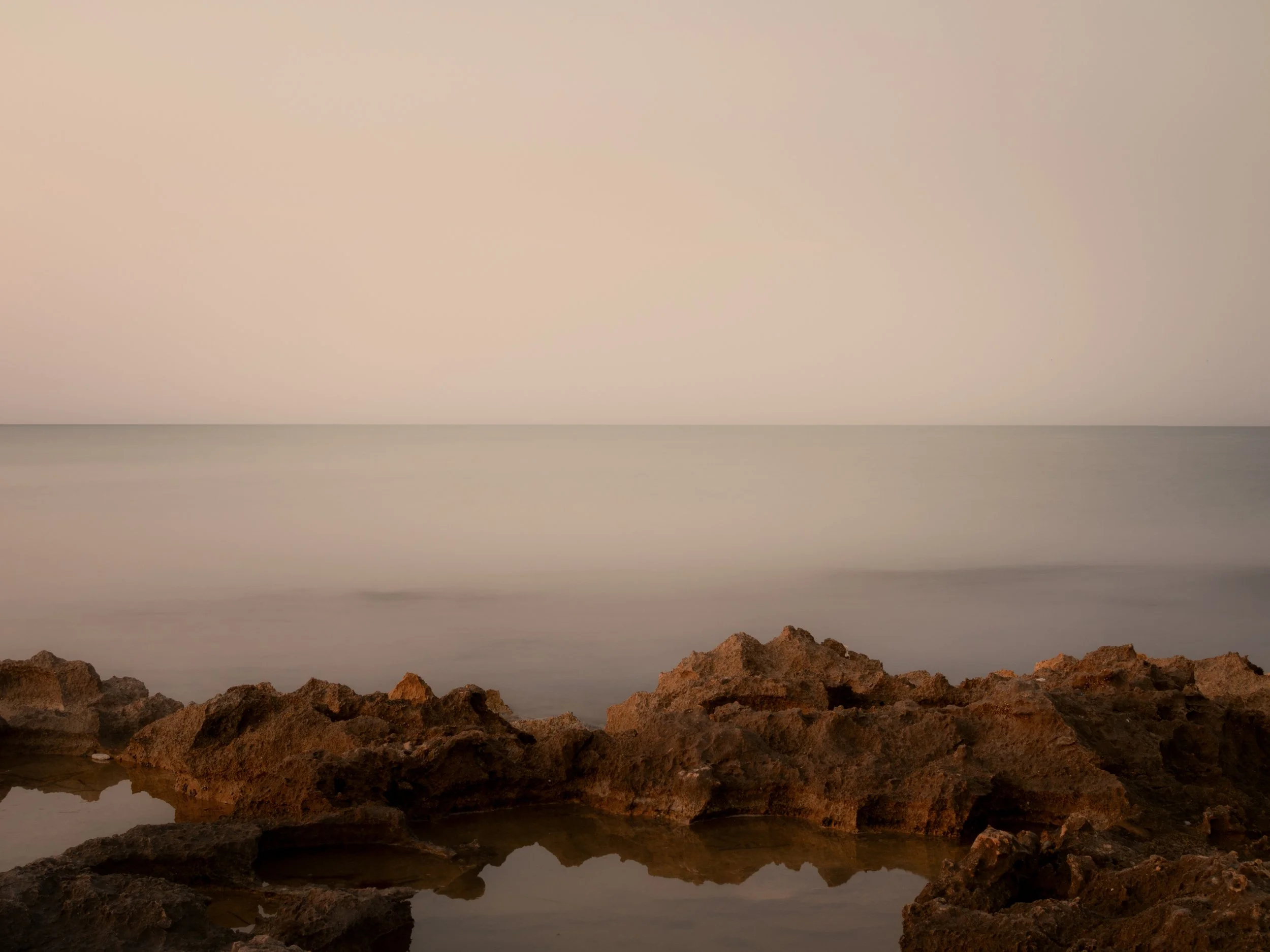 La línea invisible.jpg