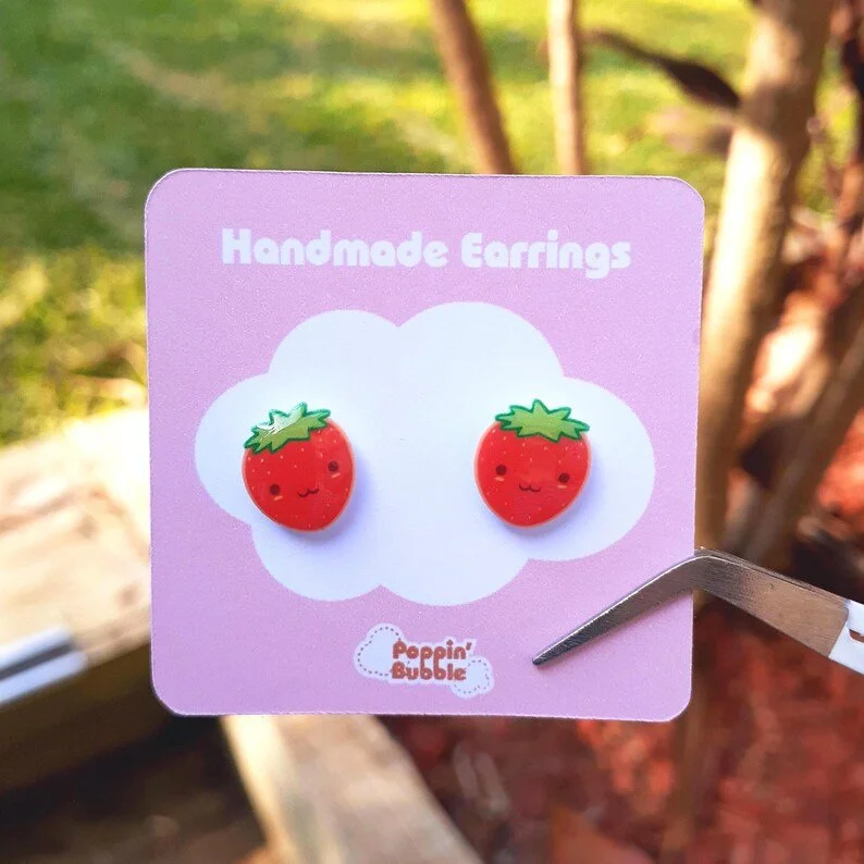 Strawberry-earrings_photo.jpg