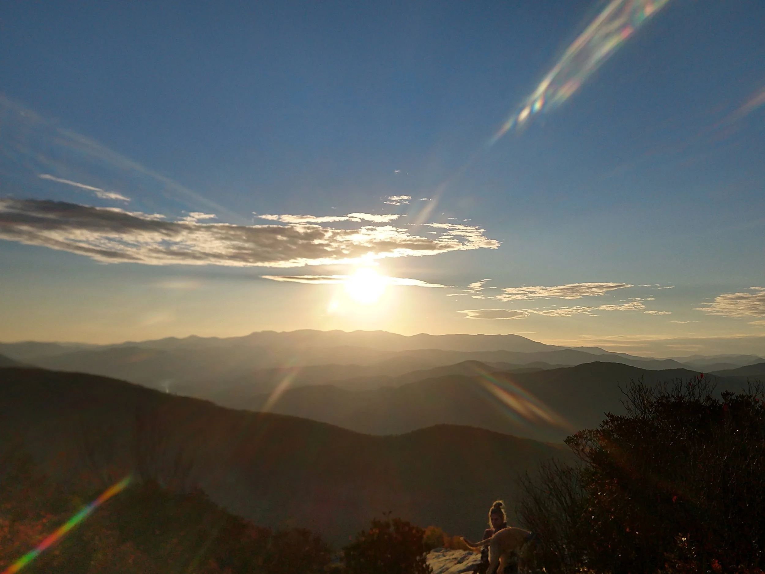 MOUTAIN AND SKY ON PAGE FOR SOMATIC COUPLES AND INDIVIDUAL THERAPY