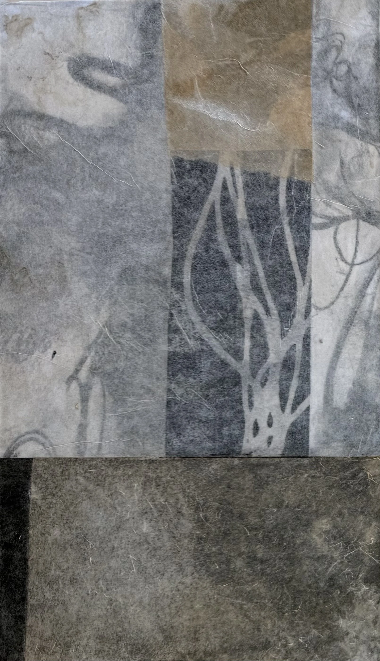 Gefärbte und gesammelte Papiere, gelli prints, Kohle, Acryl