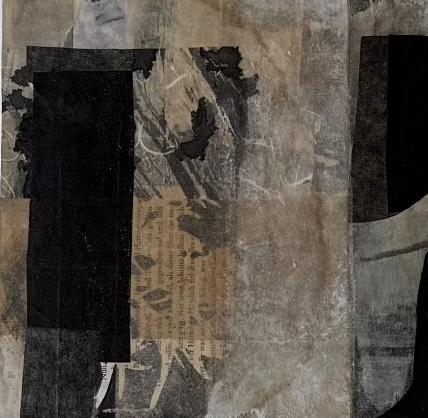 Gefärbte und gesammelte Papiere, gelli prints, Kohle, Acryl