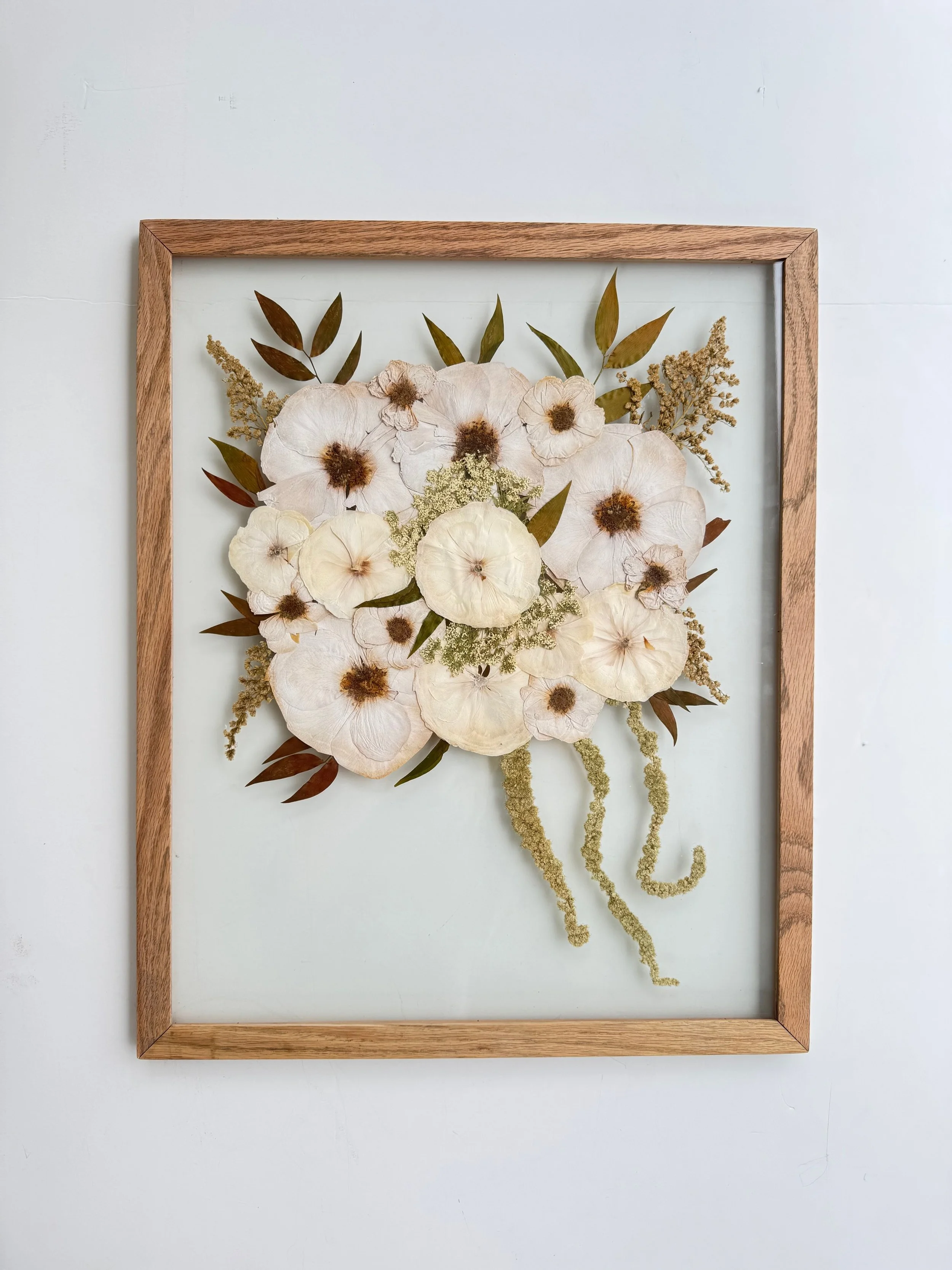 16x20 oak frame in driftwood stain.