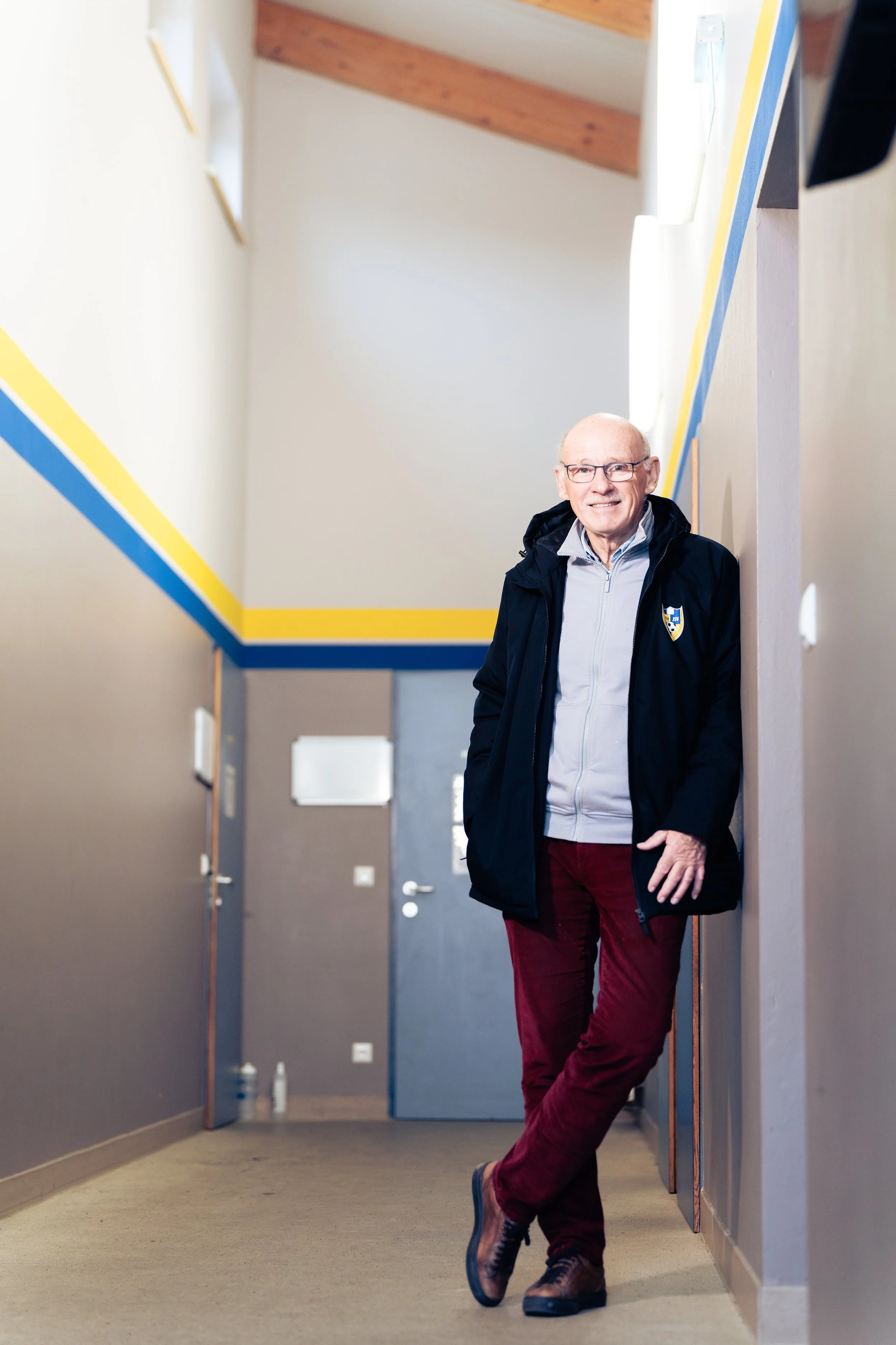 Ein Portraitfoto abgelichtet von Fabian Hasler