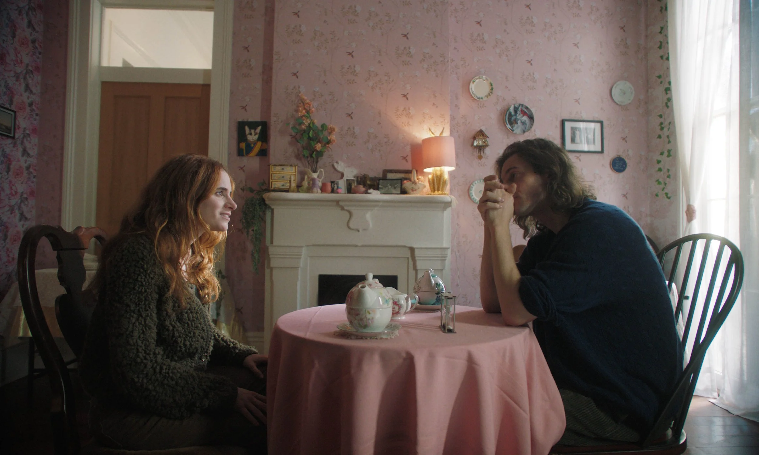 Tea_FinalStills_TIFF_Still_59_00102601.jpg