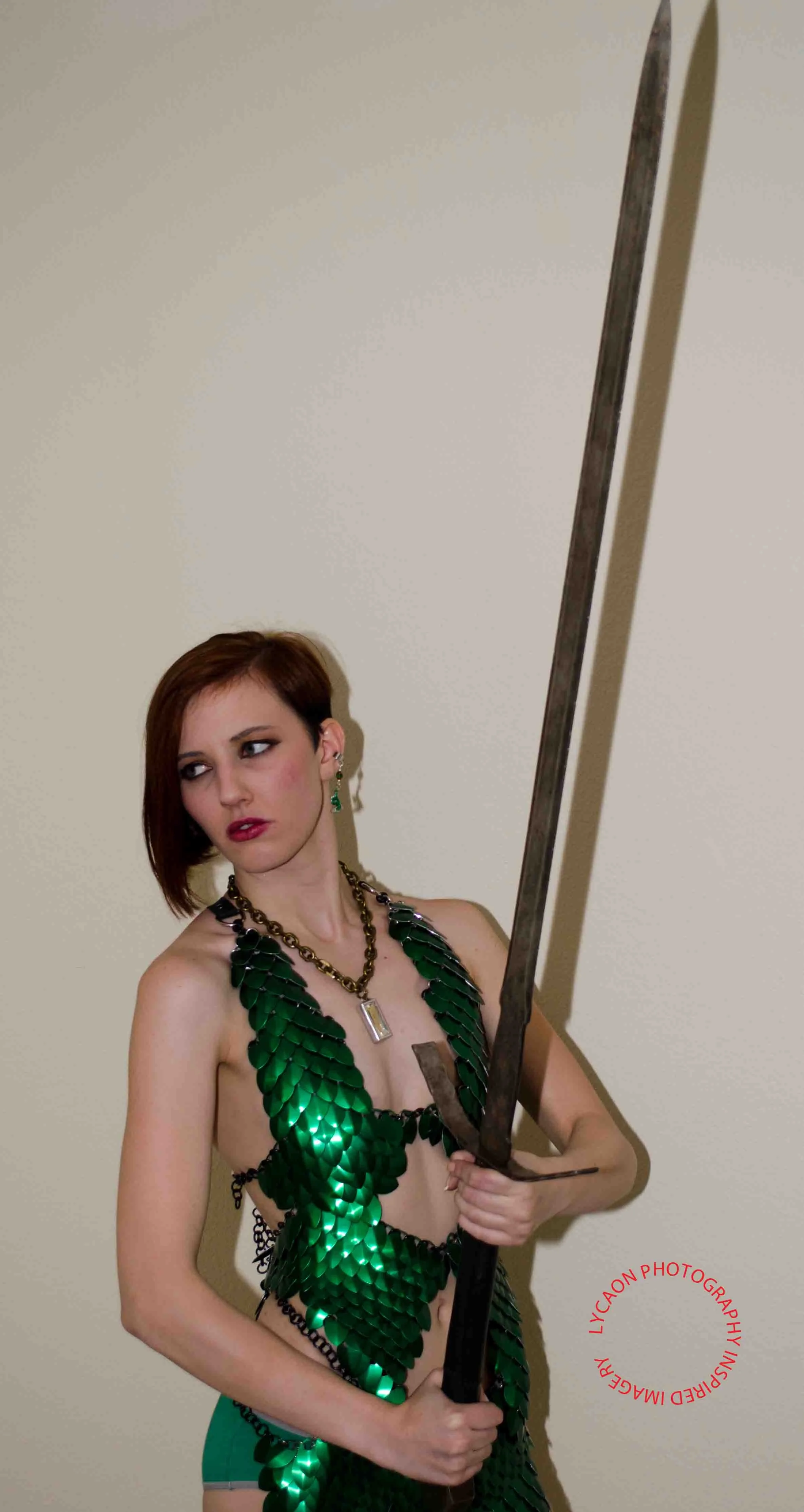 125
Model Holly
Outfit The Armorer
Weapon Badger Blades