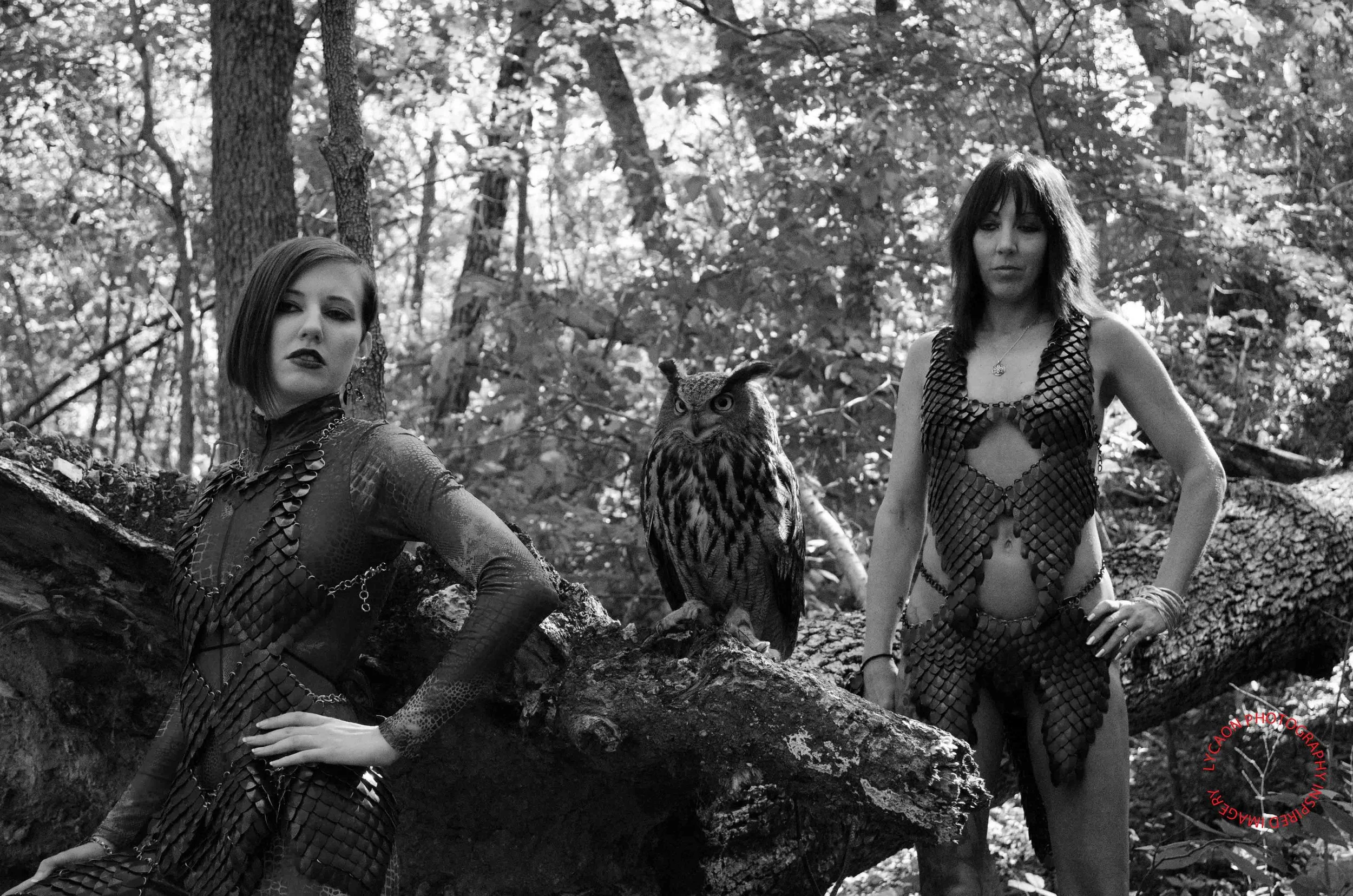 39
Outfit The Armorer and Holly H.
