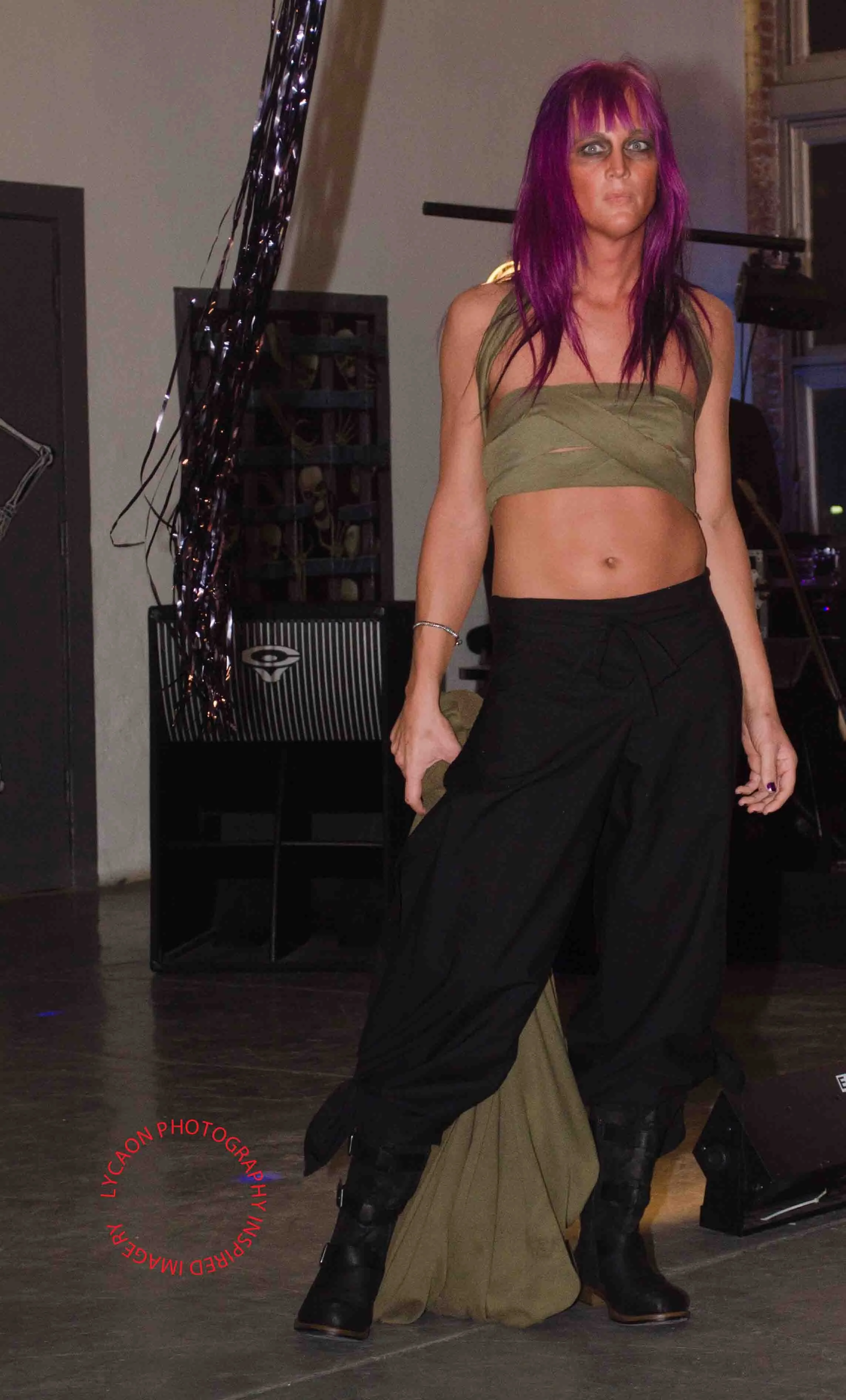 63
Model Samantha A.