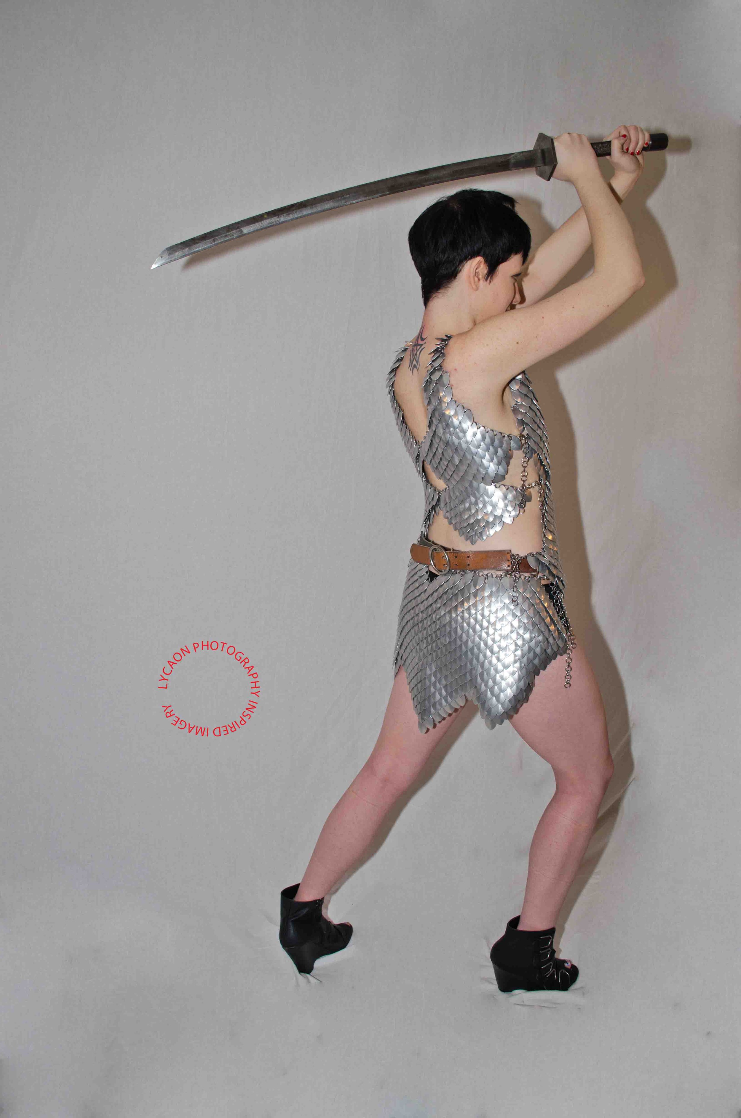 7
Outfit The Armorer
Weapons Badger Blades