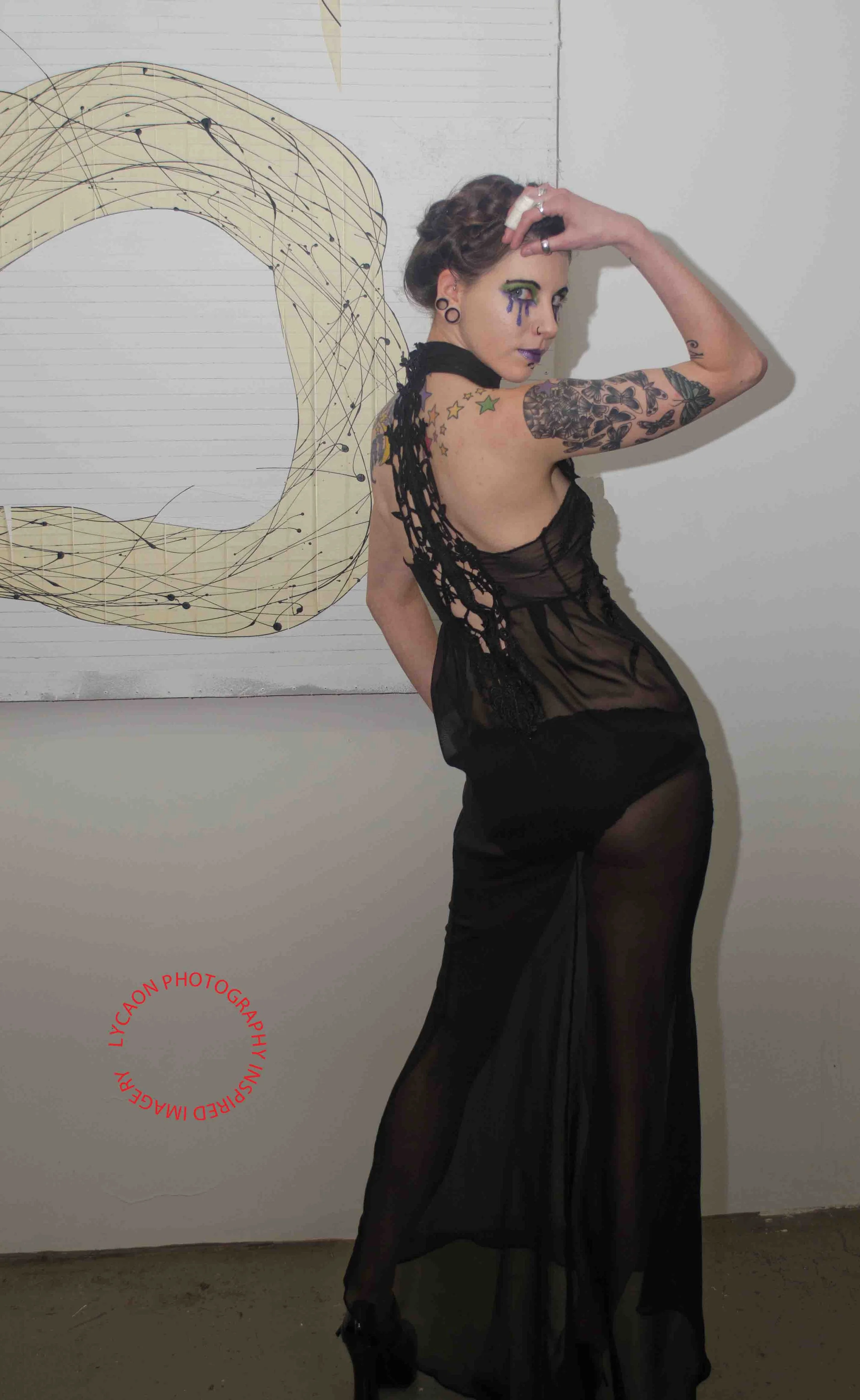 24
Model Lauren S. 