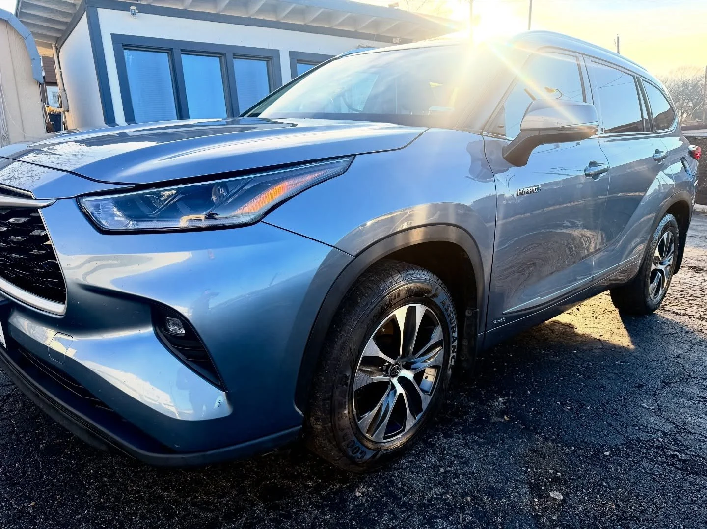 2021 Toyota Highlander hybrid XLE

#KansasCityAutoBody
#KCKansas
#KansasCityCars
#LocalBodyShop
#kcsmallbusiness