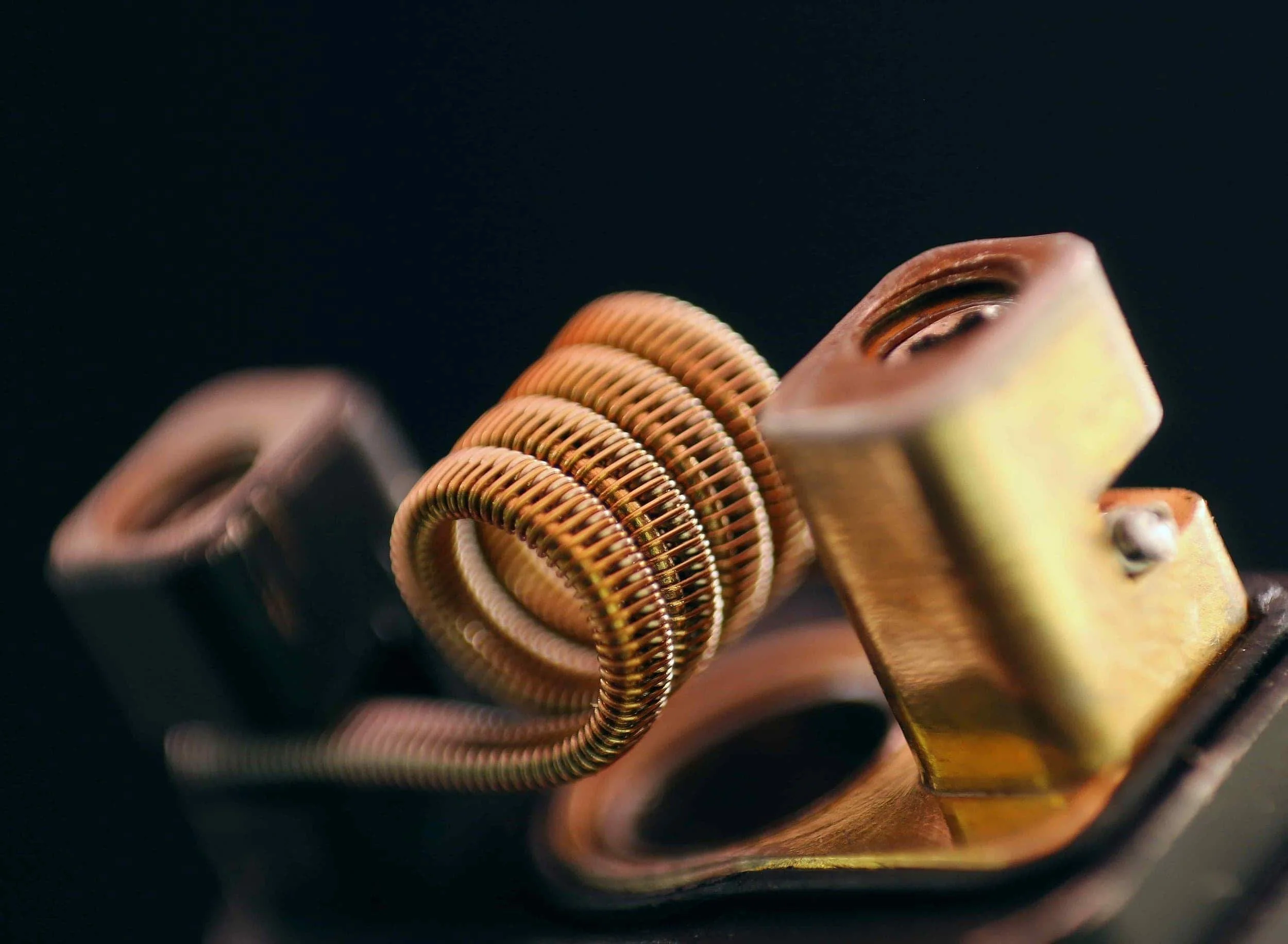 sfc-stagger-fused-coil-ni80-half_compressed (1).jpg