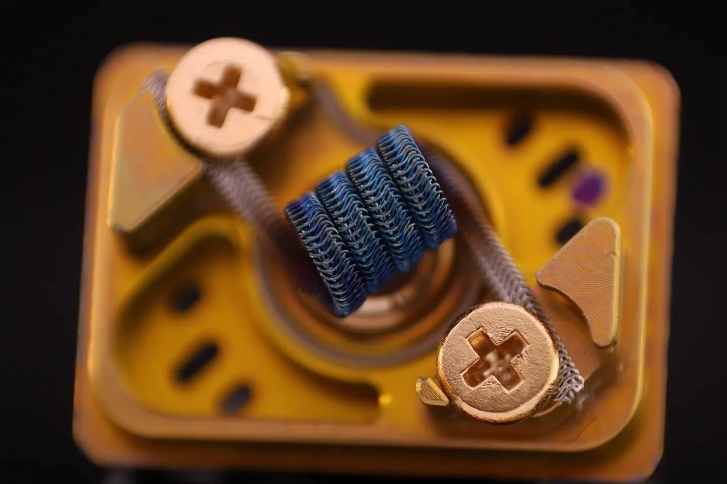 ni80-interlocking-alien.jfif