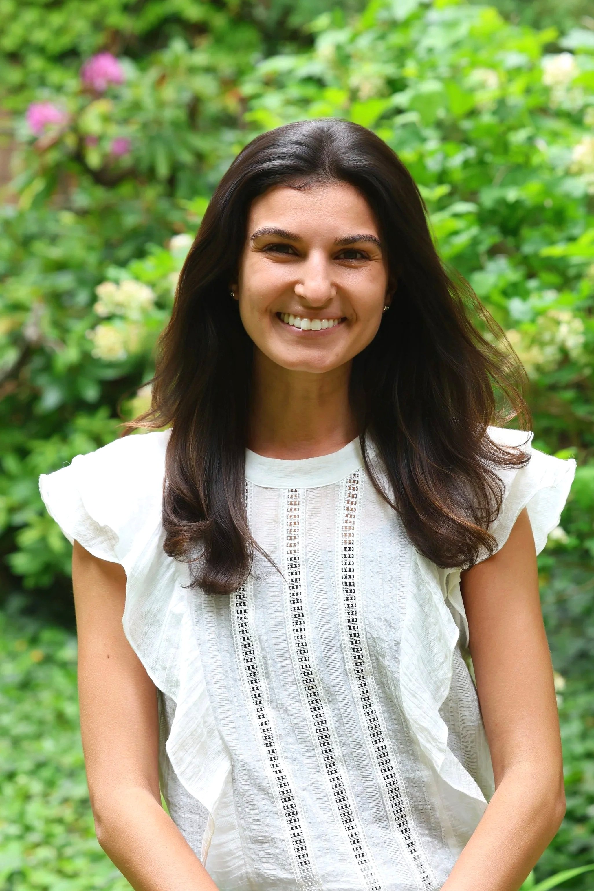 Anna DiGravio, MA, mental health counselor in Brookline, MA, Bending Birch Counseling. Specializing in young adults and adults and athletes. Greater Boston area, outpatient mental health, in person therapy, virtual therapy in Massachusetts