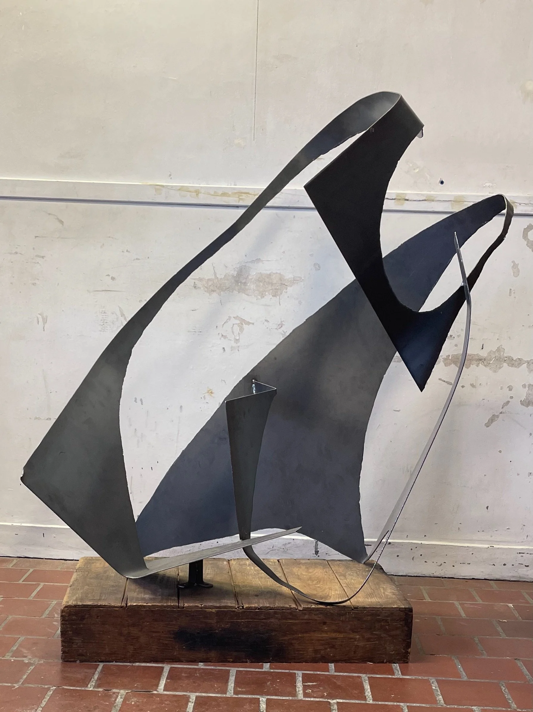 CONCAVE, rusted steel, 2020, (36"X24"X40")