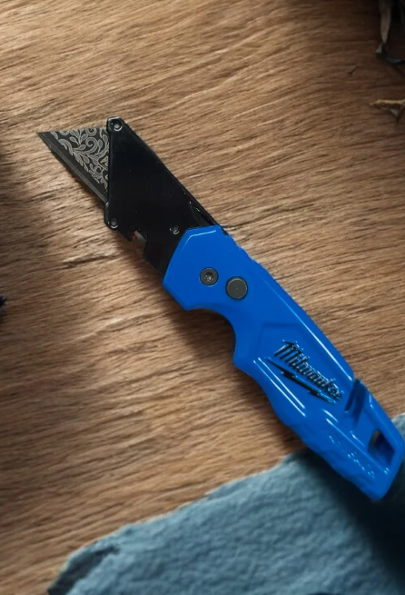 Blue & Black Utility Knife