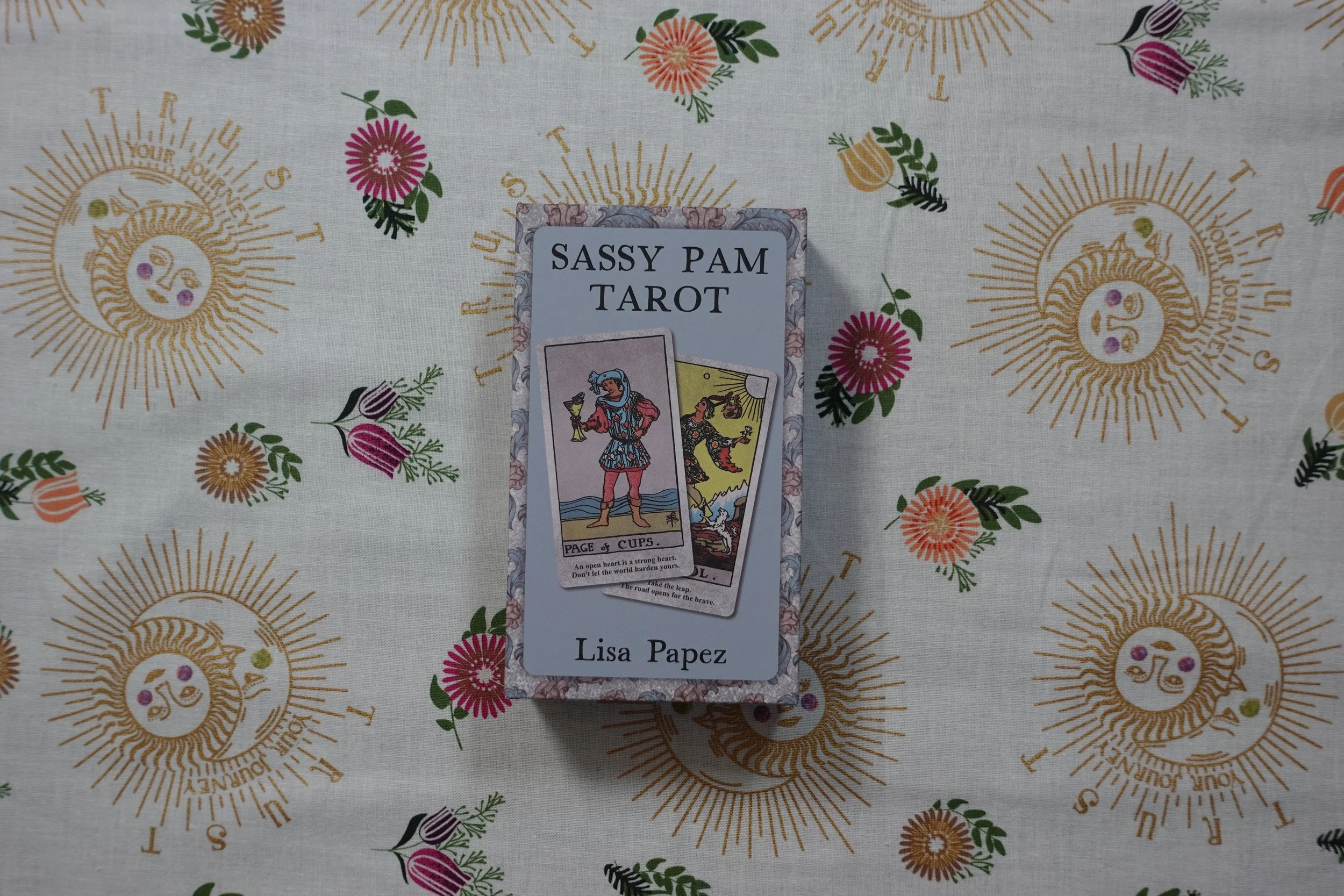 Sassy Pam Tarot – Beginner-Friendly Tarot Deck (60x110mm)