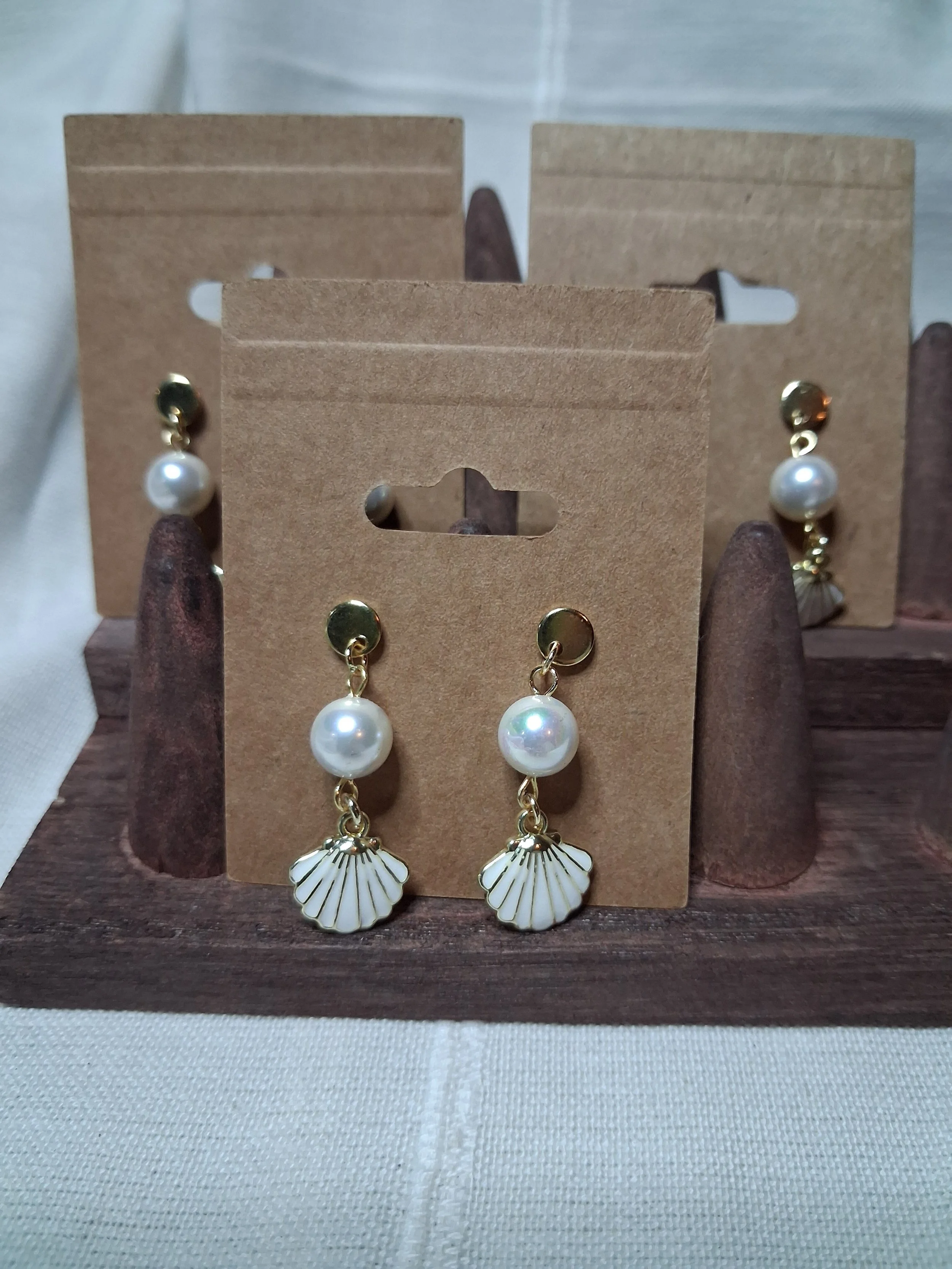 shell&pearl earrings.jpg