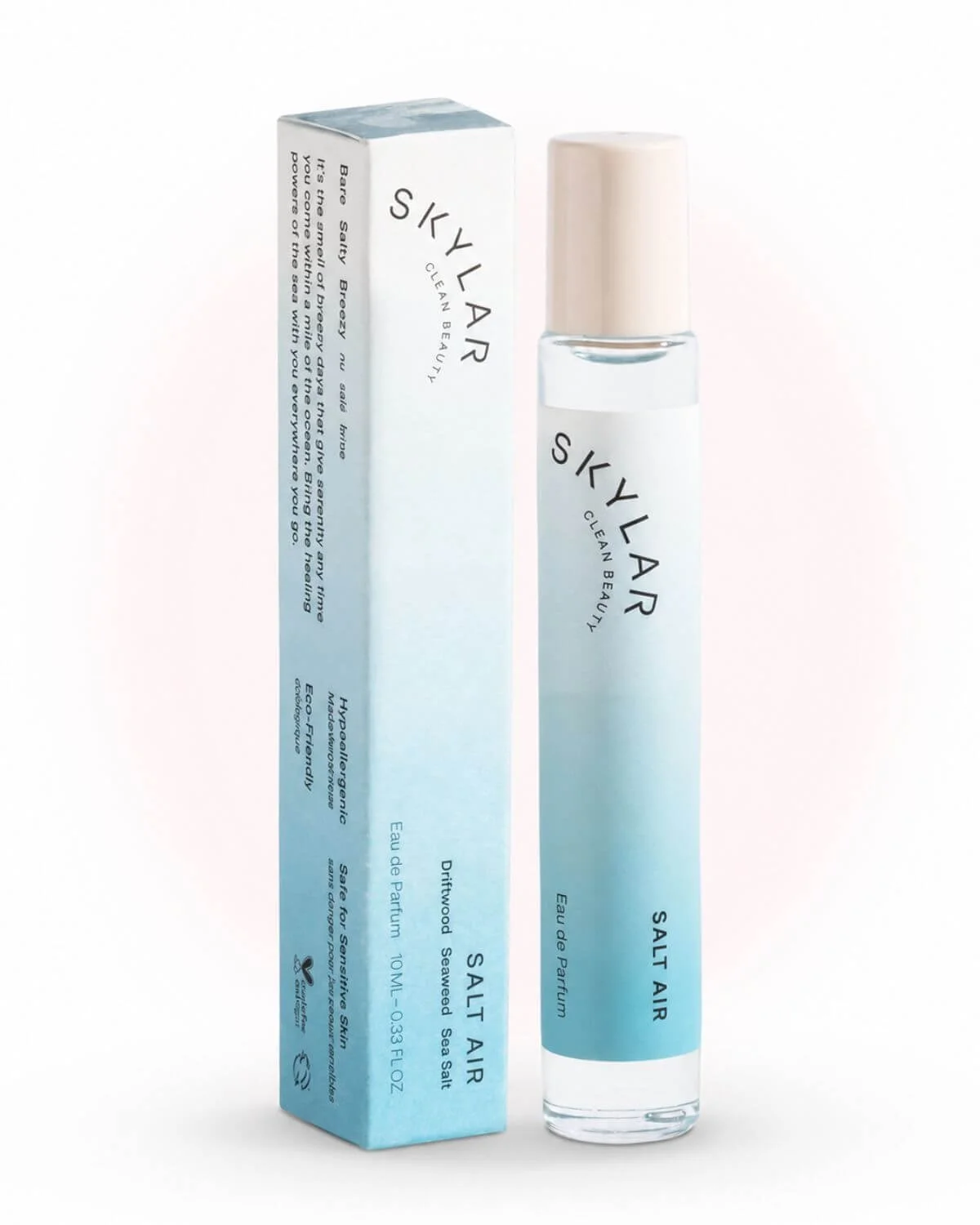 Skylar Salt Air
Sea salt, water lily, and driftwood create a clean, airy scent that feels like an ocean breeze.