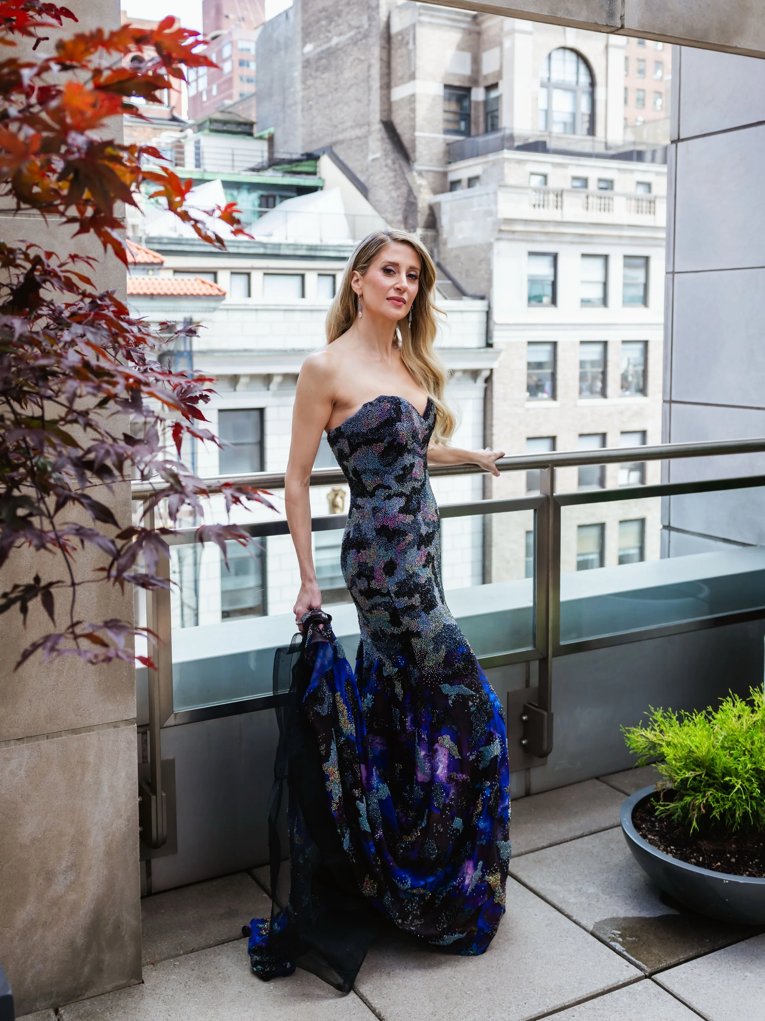 Photographed TONY WINNER @caissielevy getting ready for the Tony Awards this past Sunday at @langhamnyc for @townandcountrymag 🤍

beauty dream team: 
styled by: @sarahslutsky 
hair: @lindsayblockstyle 
makeup: @katnejatbeauty 
dress: Rahul Mishra

?