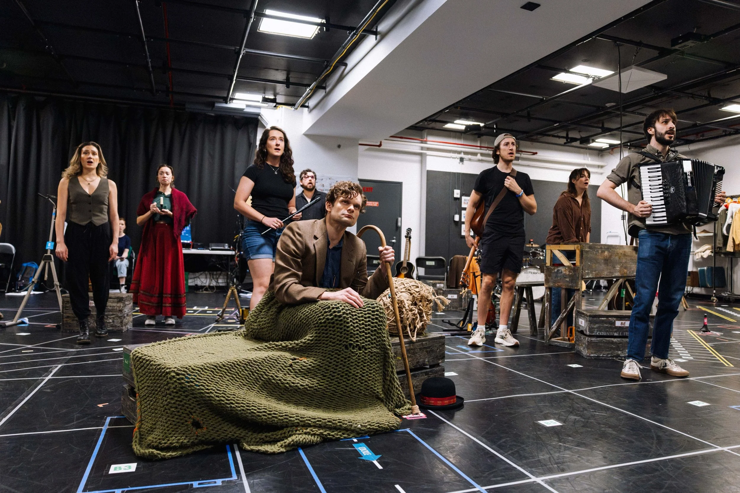 Rehearsal shots for Benjamin Button at @publictheaterny 🎭

I LOVED this show in the UK and I can&rsquo;t wait to see it reimagined in NYC!! 🤭

📸 shot for @publictheaterny