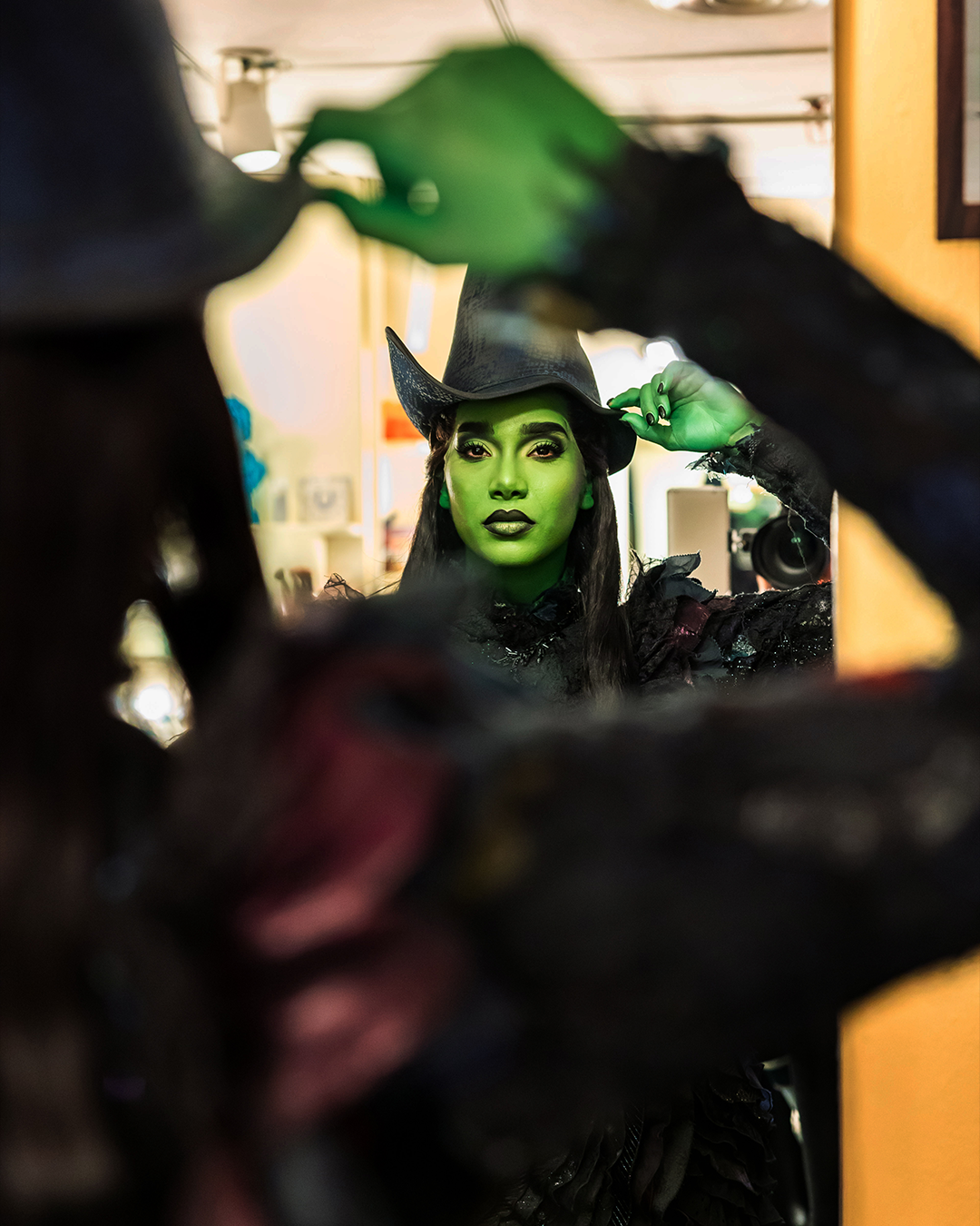 0411_Wicked BTS & From The Wings_RebeccaJMichelson-543.png
