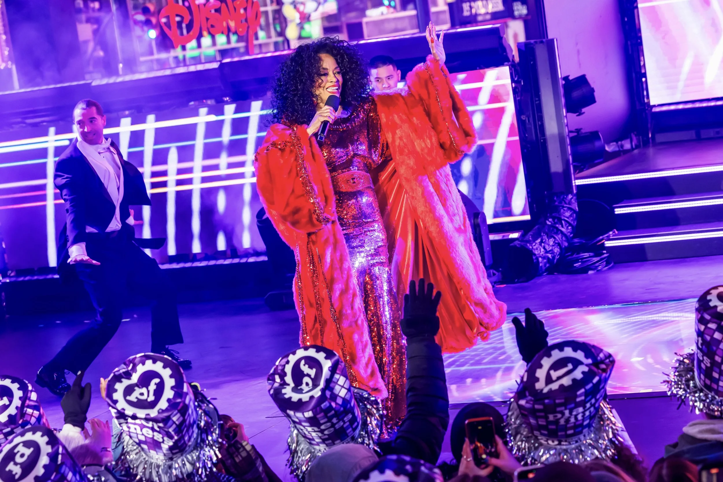 1231_NYE 2025_RebeccaJMichelson-50.jpg