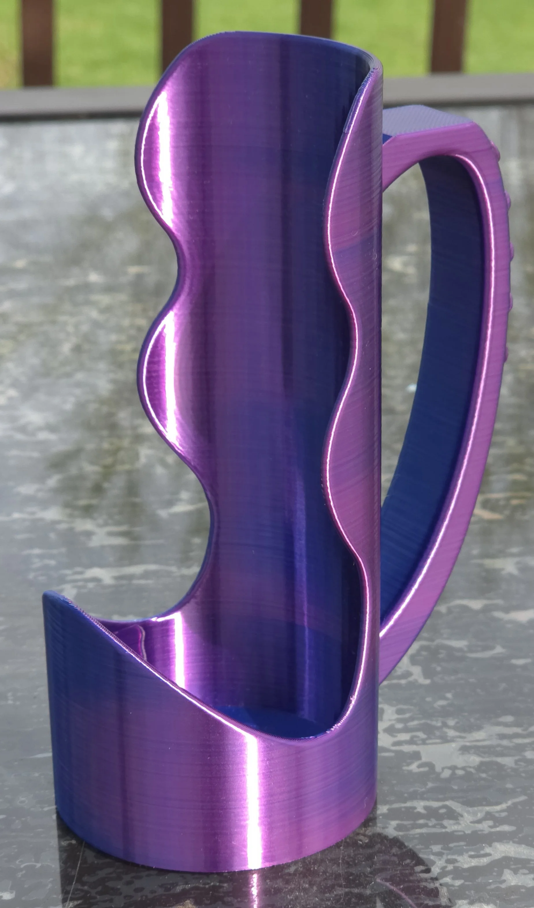 Slim Can Holder