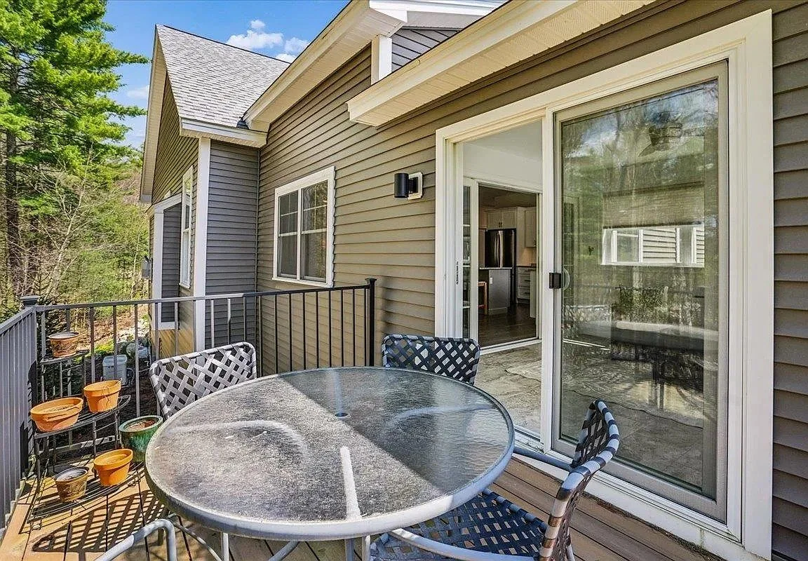 Age_In_Place_outdoor_living.jpg