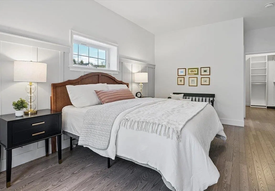 Age_In_Place_master_bedroom.jpg
