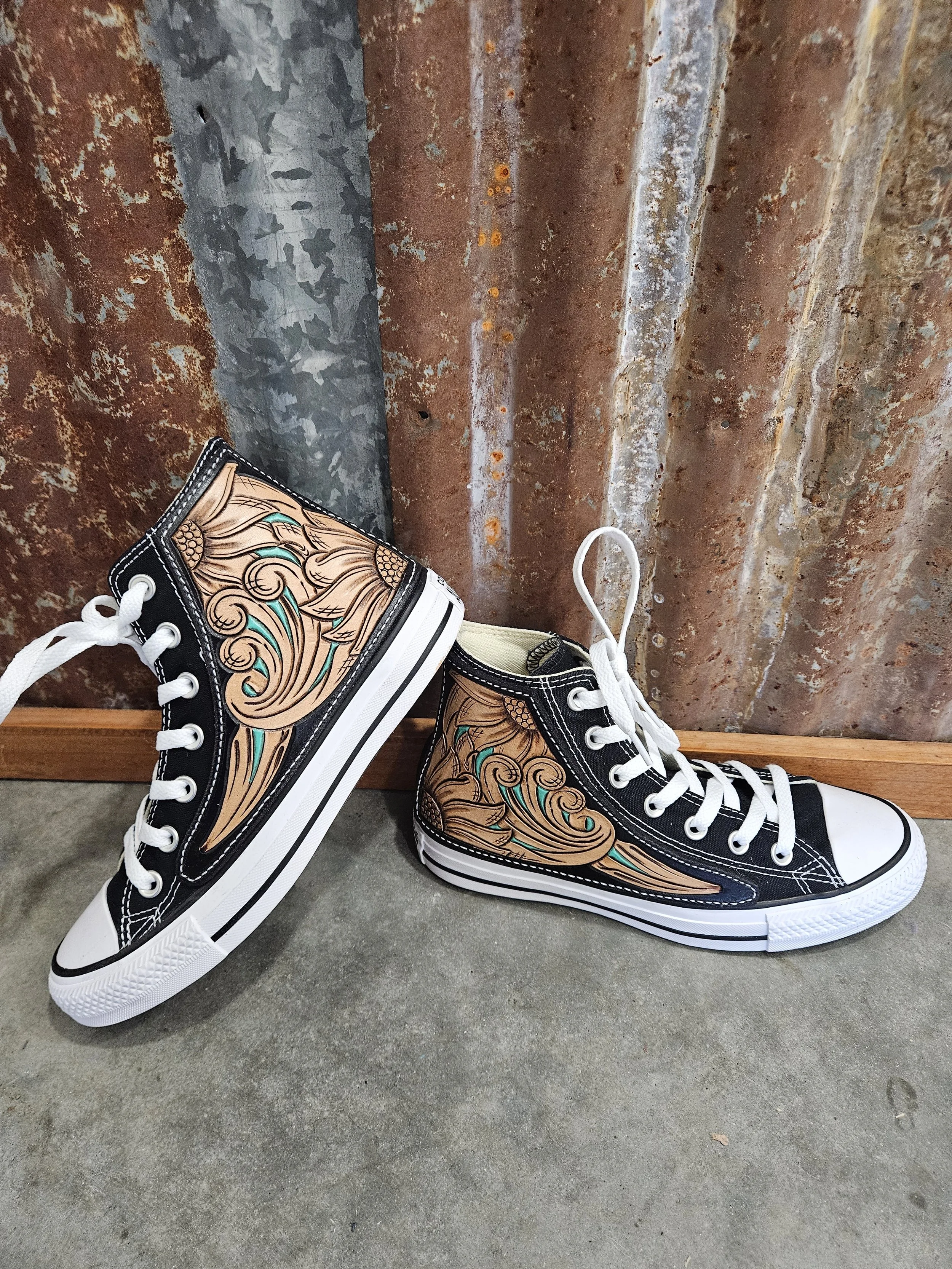 Black High Top Converse Women's 7