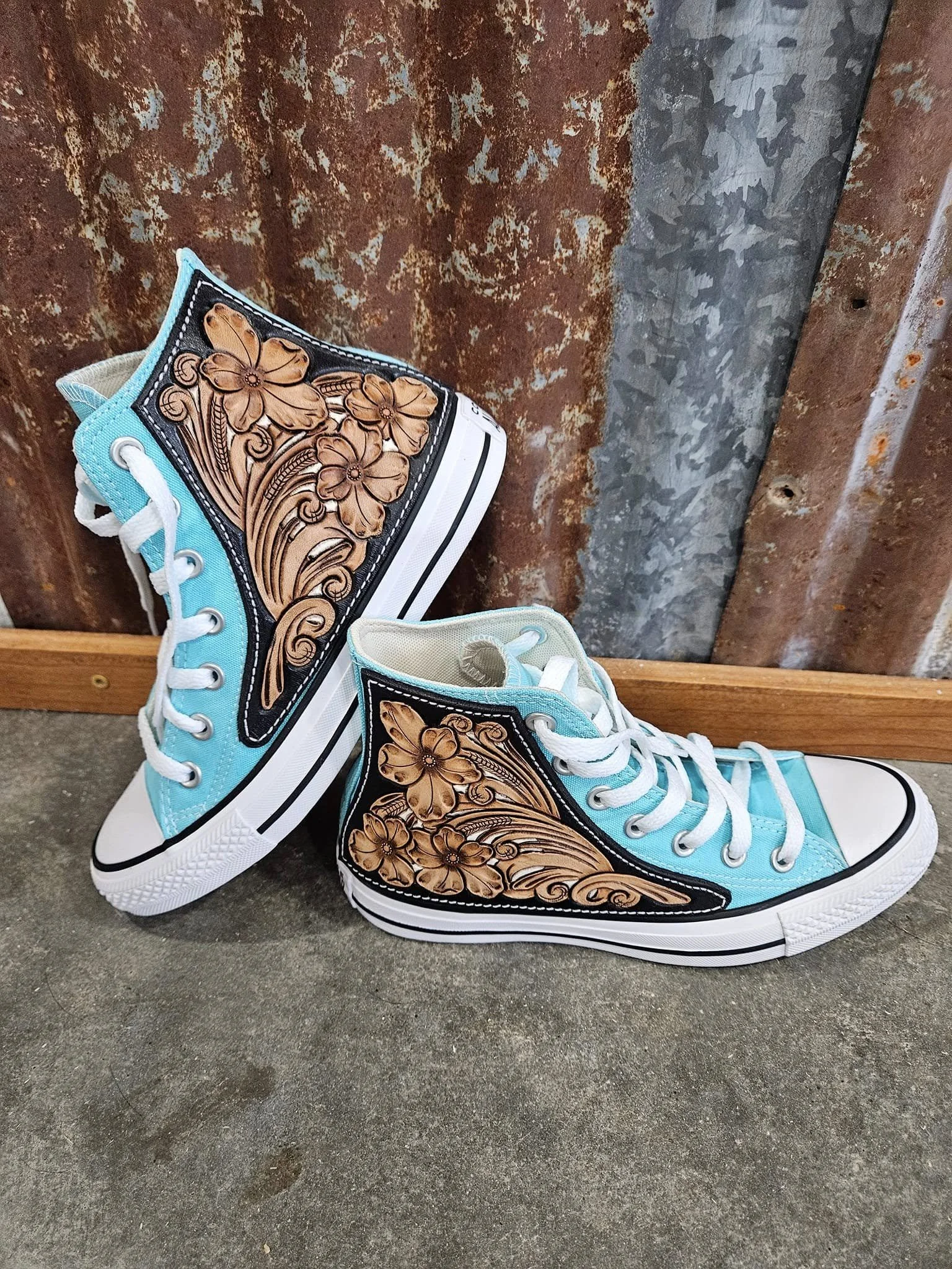 Blue Converse Women's 7