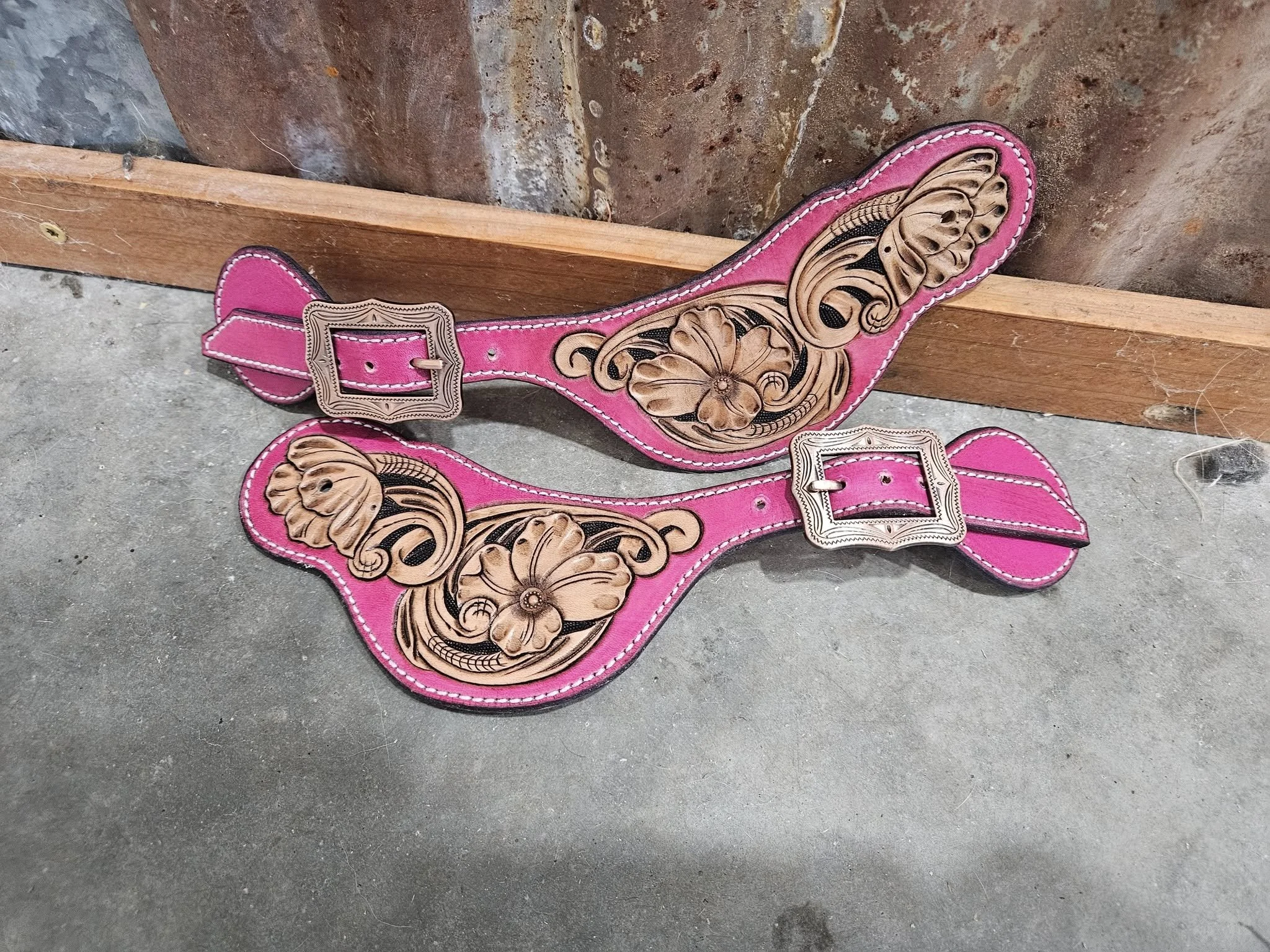 Pink spur straps