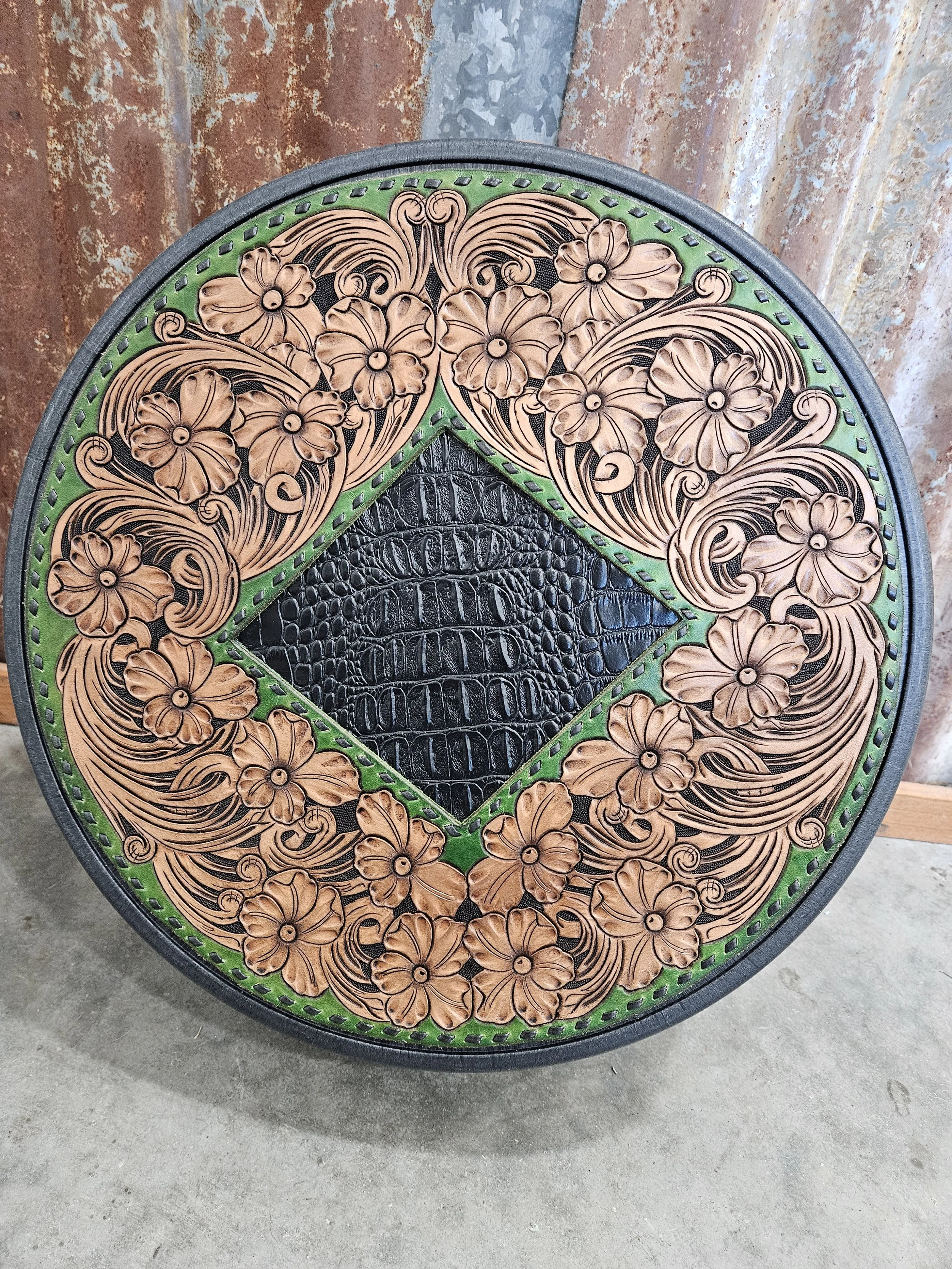 Green and Black Rope Can