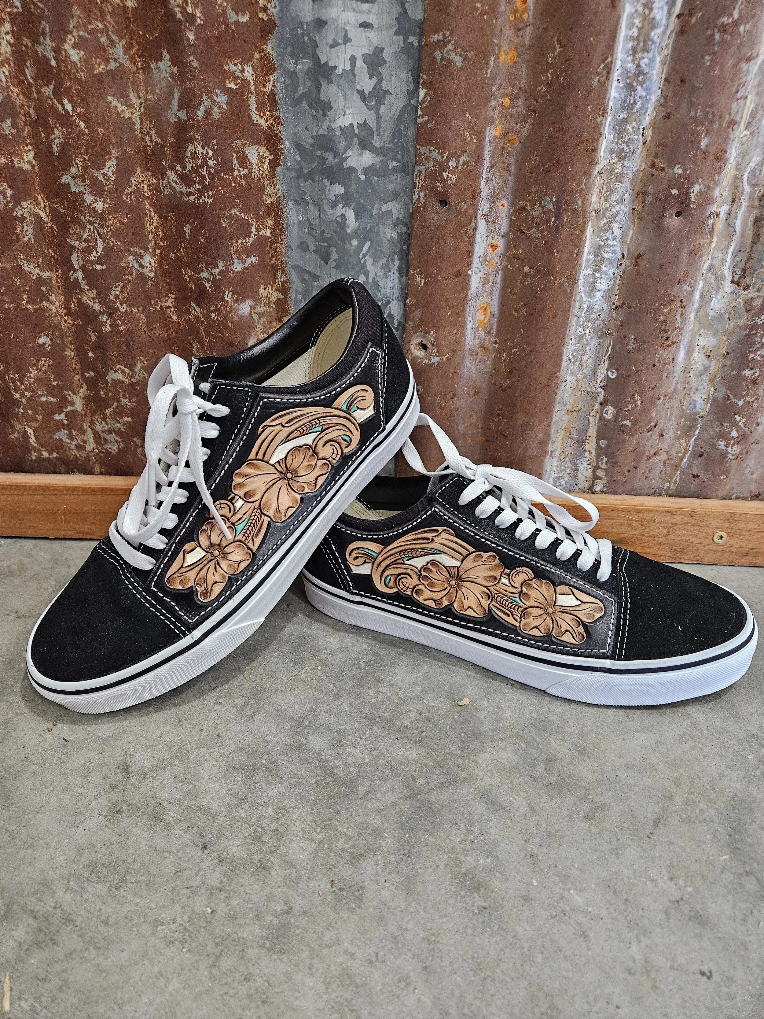 Black Vans Women's 9