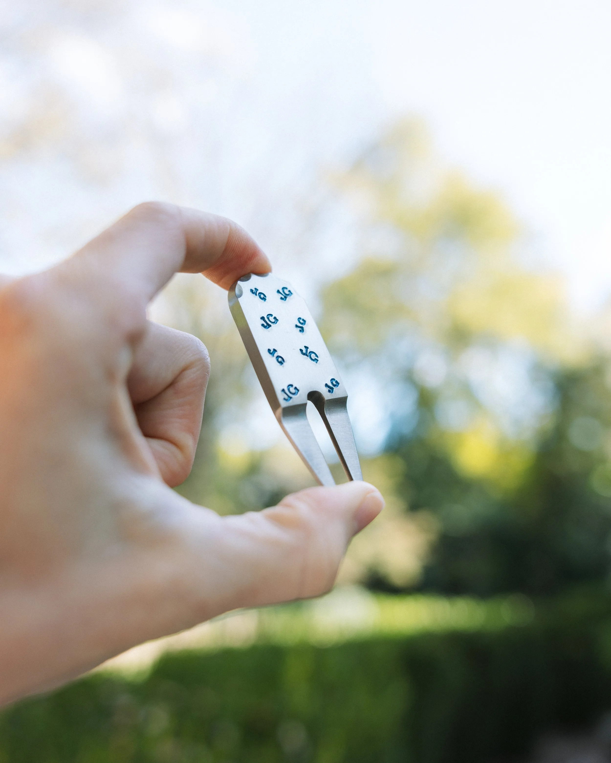 What is a Golf Divot Tool? Everything You Need to Know
