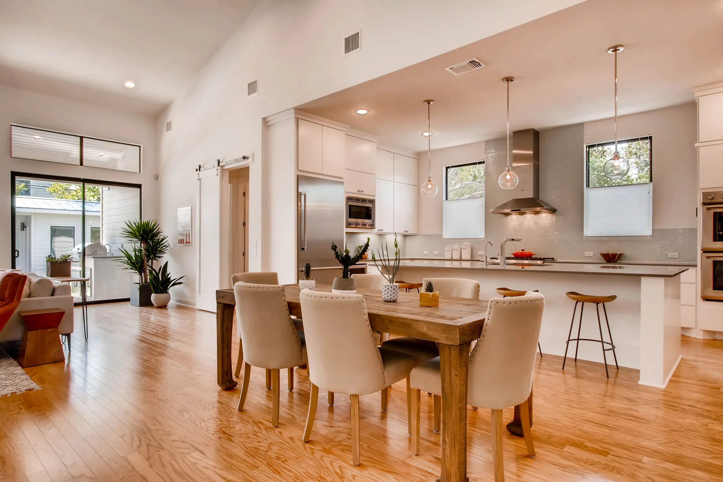 7105 Daugherty Austin TX 78757-print-008-19-Dining Room-2700x1800-300dpi.jpg