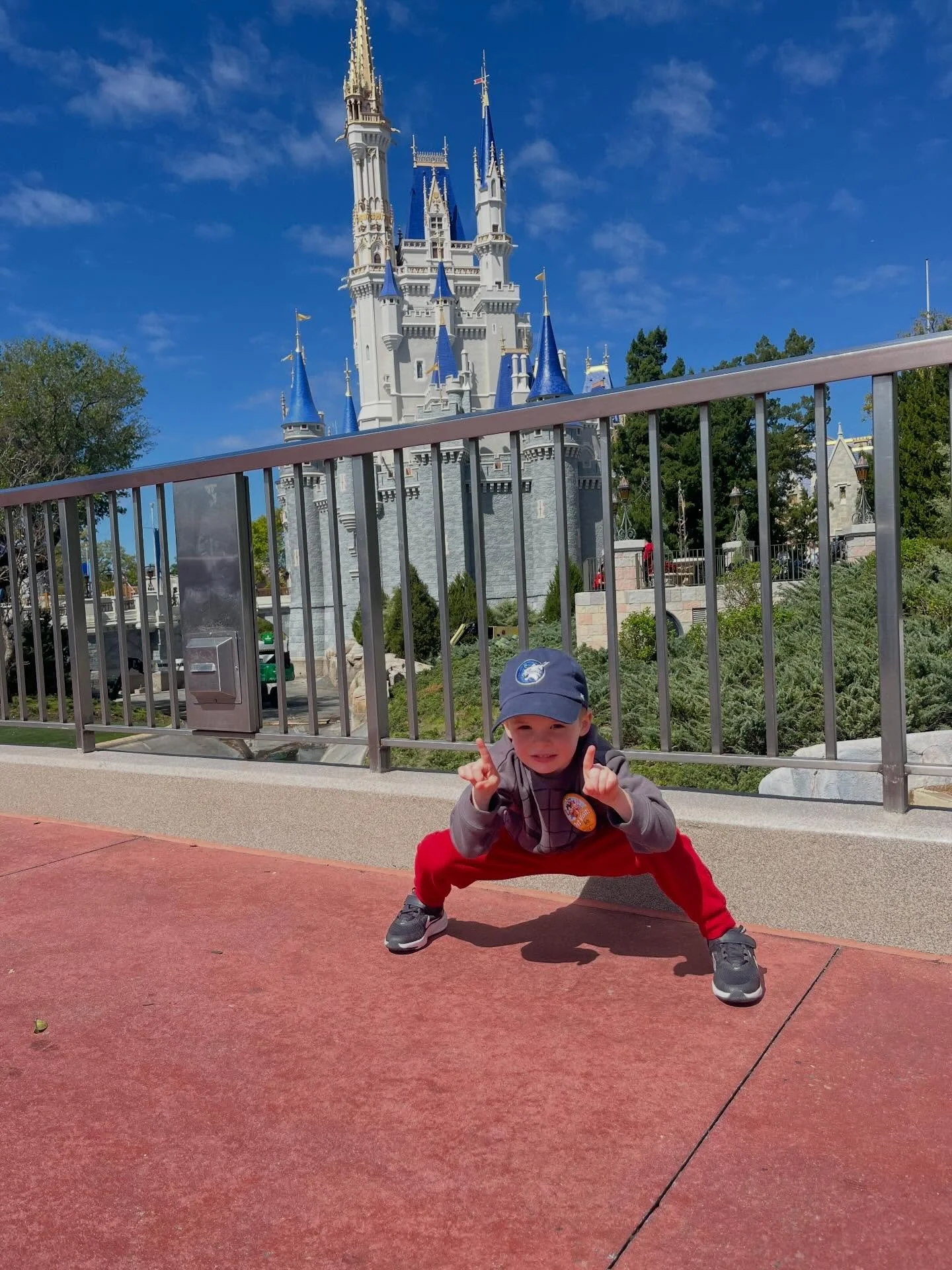 Florida roundup! ☀️ Special spring break time with our Arlo. Pit stop at Disney. Then, a wedding guest for a change celebrating my favorite first NYC roomie (who I introduced to her now husband!)✨. Now, back to the babies! Swipe for the strong (cance