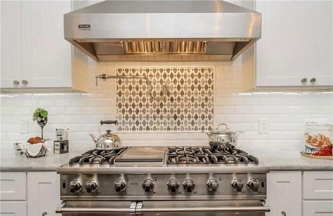 imgi_38_After-kitchen-close-up-of-stove-at-2225-Sharon-Road%2C-Charlotte%2C-NC.jpg